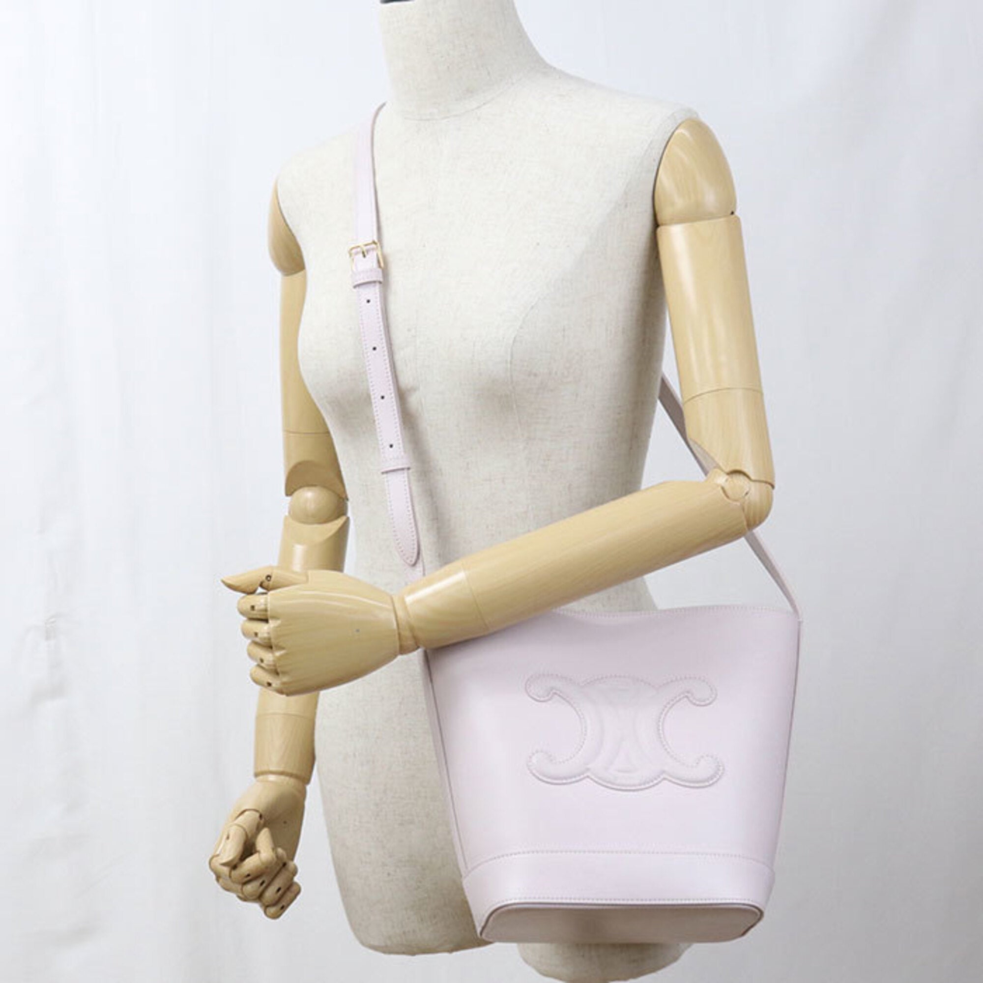 Celine Pink Leather Shoulder Bag (Pre-Owned)