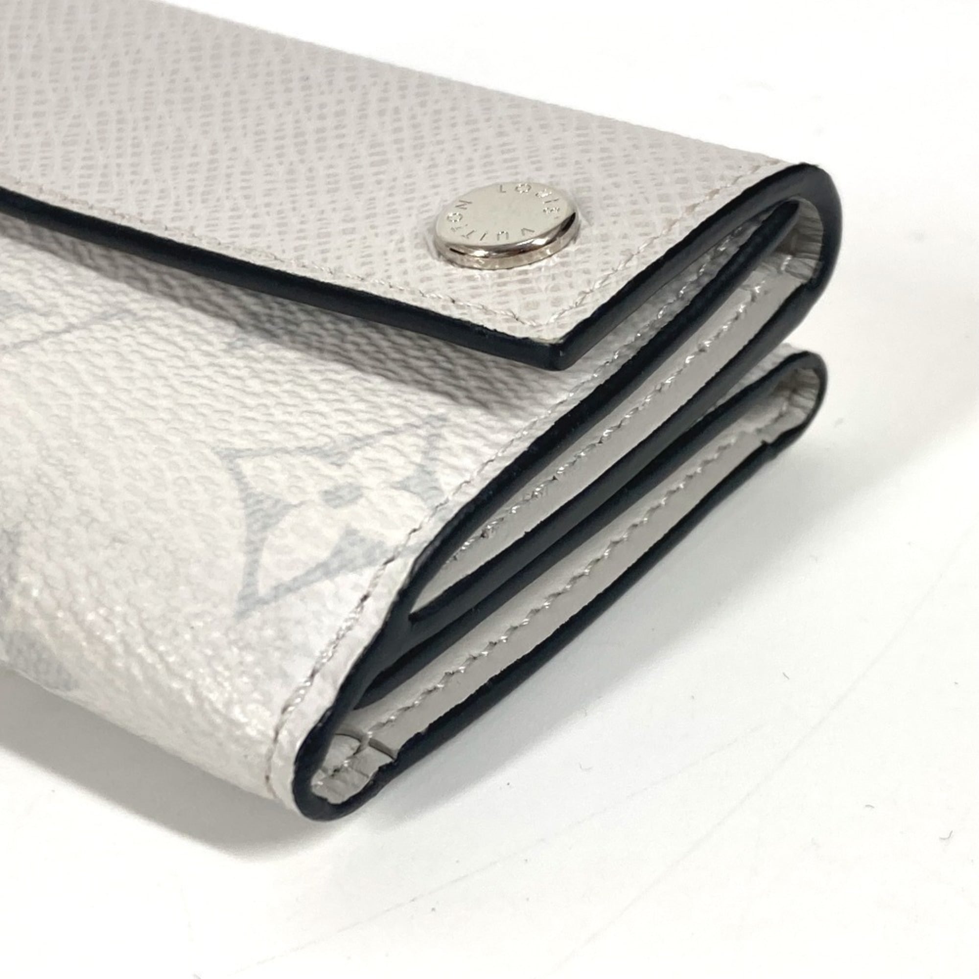 Louis Vuitton White Taiga Leather Monogram Wallet (Tri-Fold) (Pre-Owned)