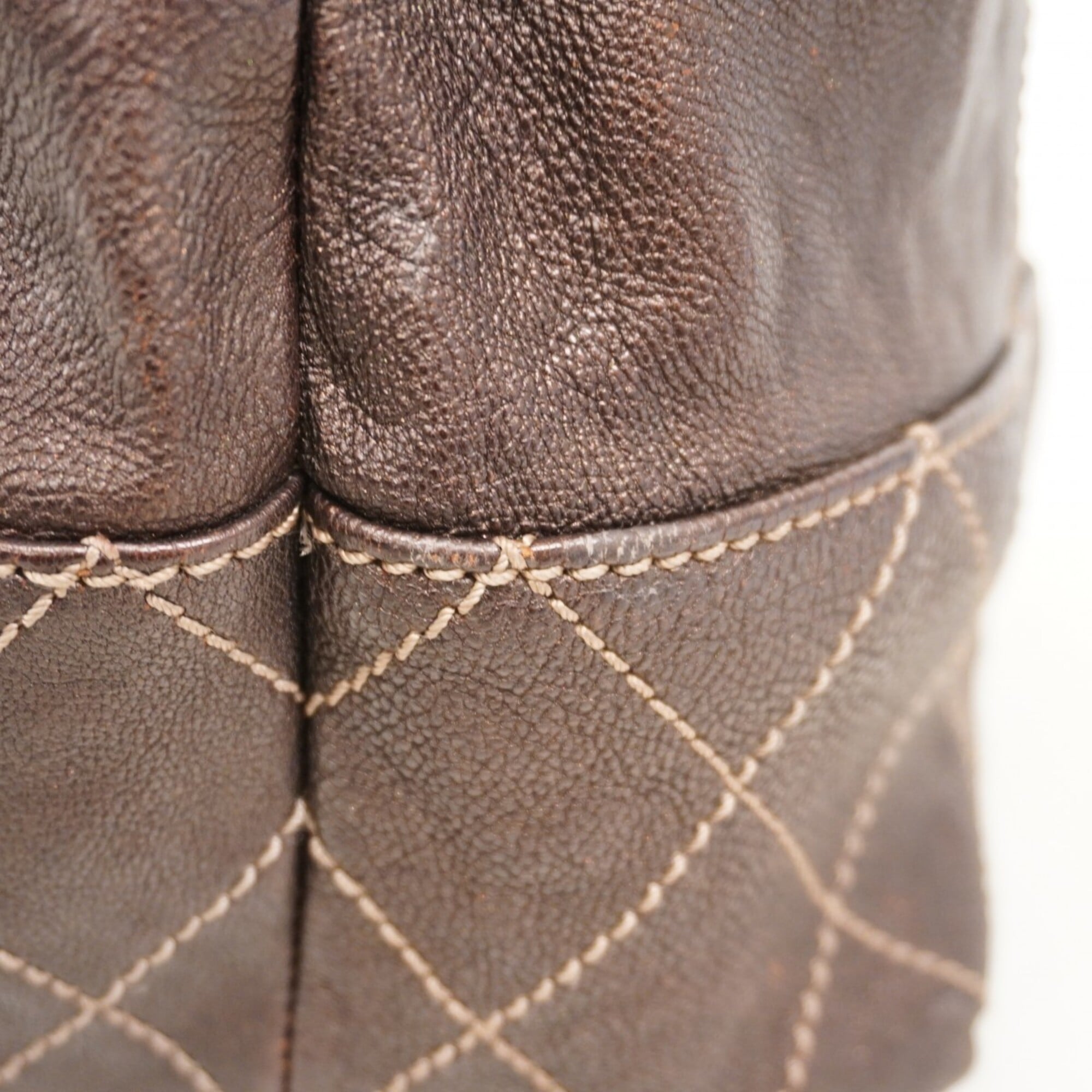 Chanel Brown Leather Tote Bag (Pre-Owned)