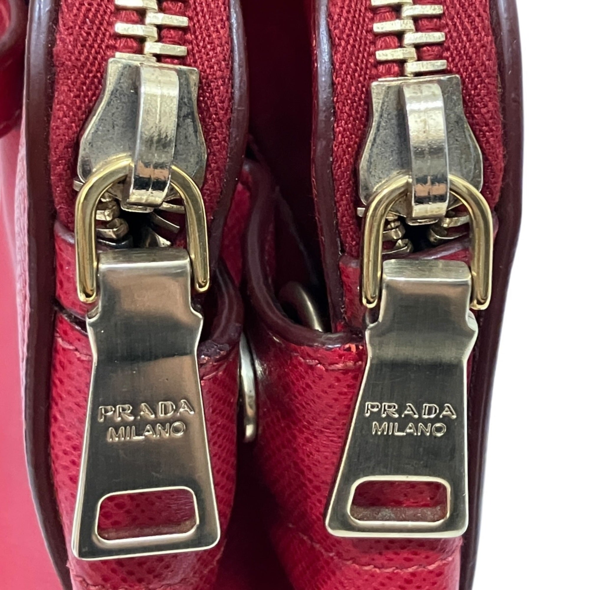 Prada Bordeaux Leather Shoulder Bag (Pre-Owned)