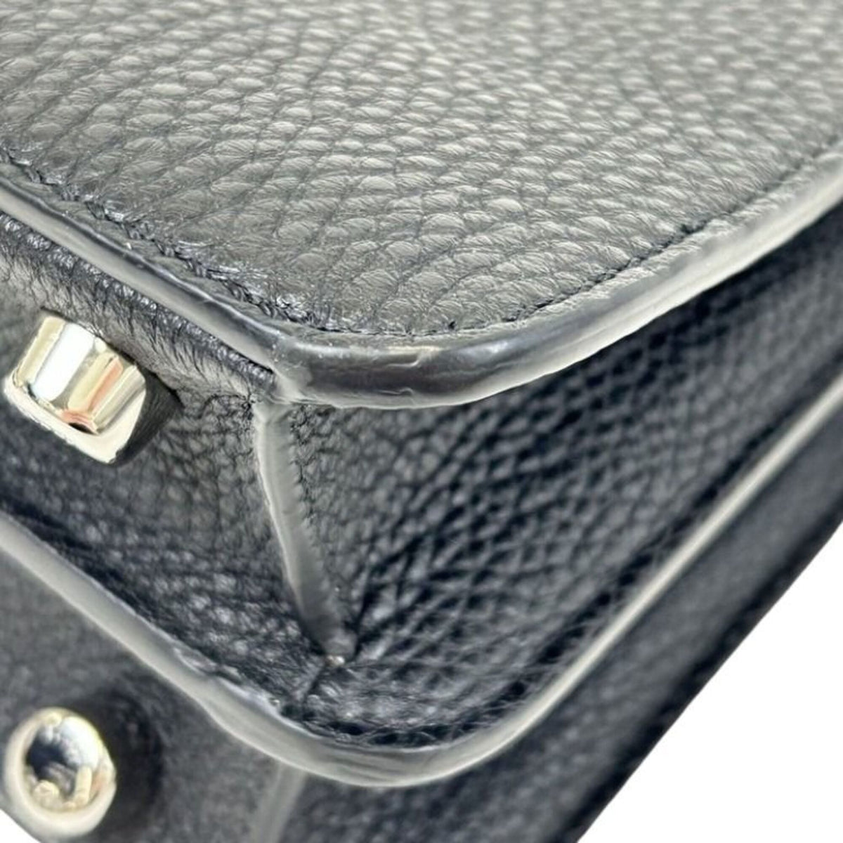 Fendi Selleria Black Leather Handbag Shoulder Bag (Pre-Owned)