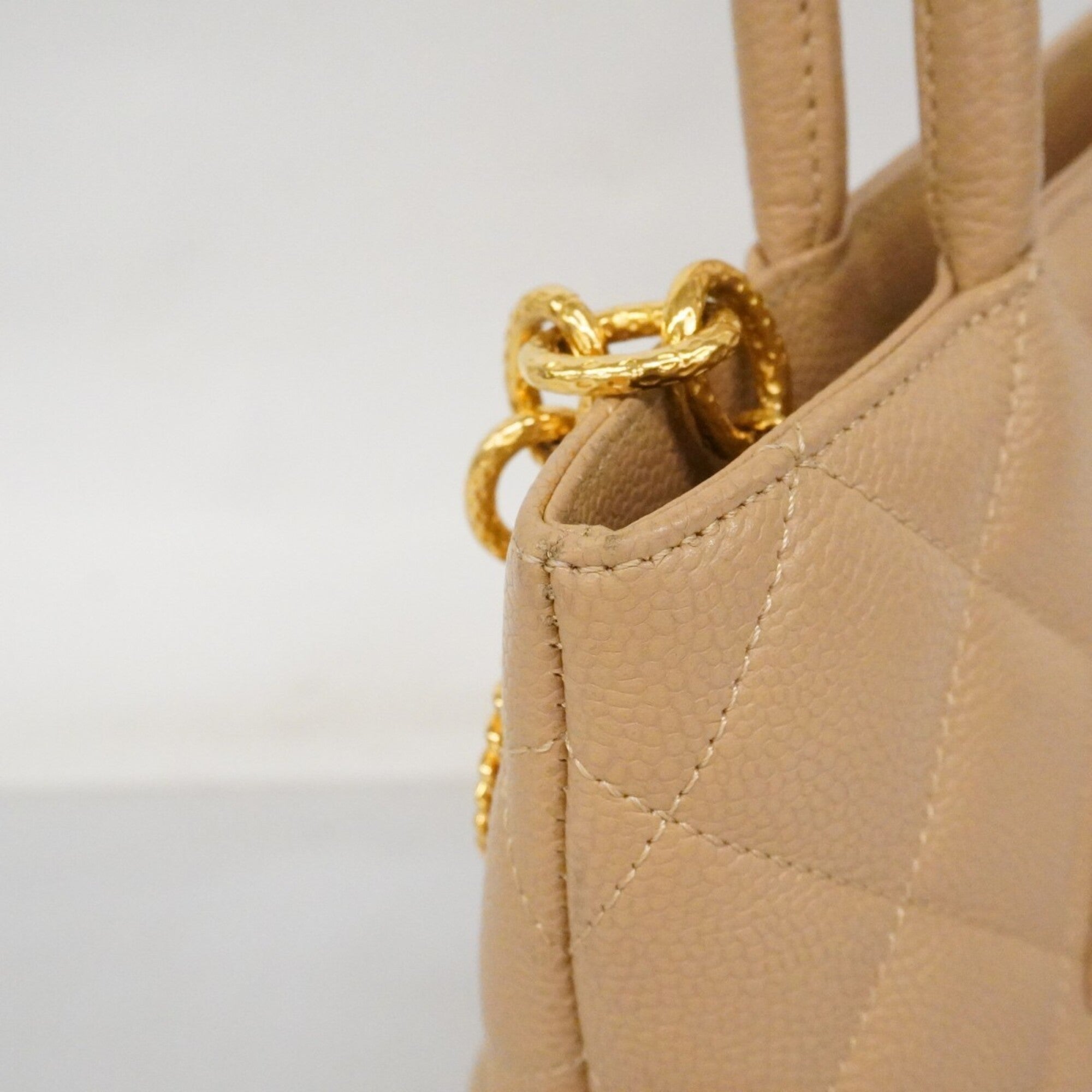 Chanel Beige Grained Calfskin Tote Bag (Pre-Owned)
