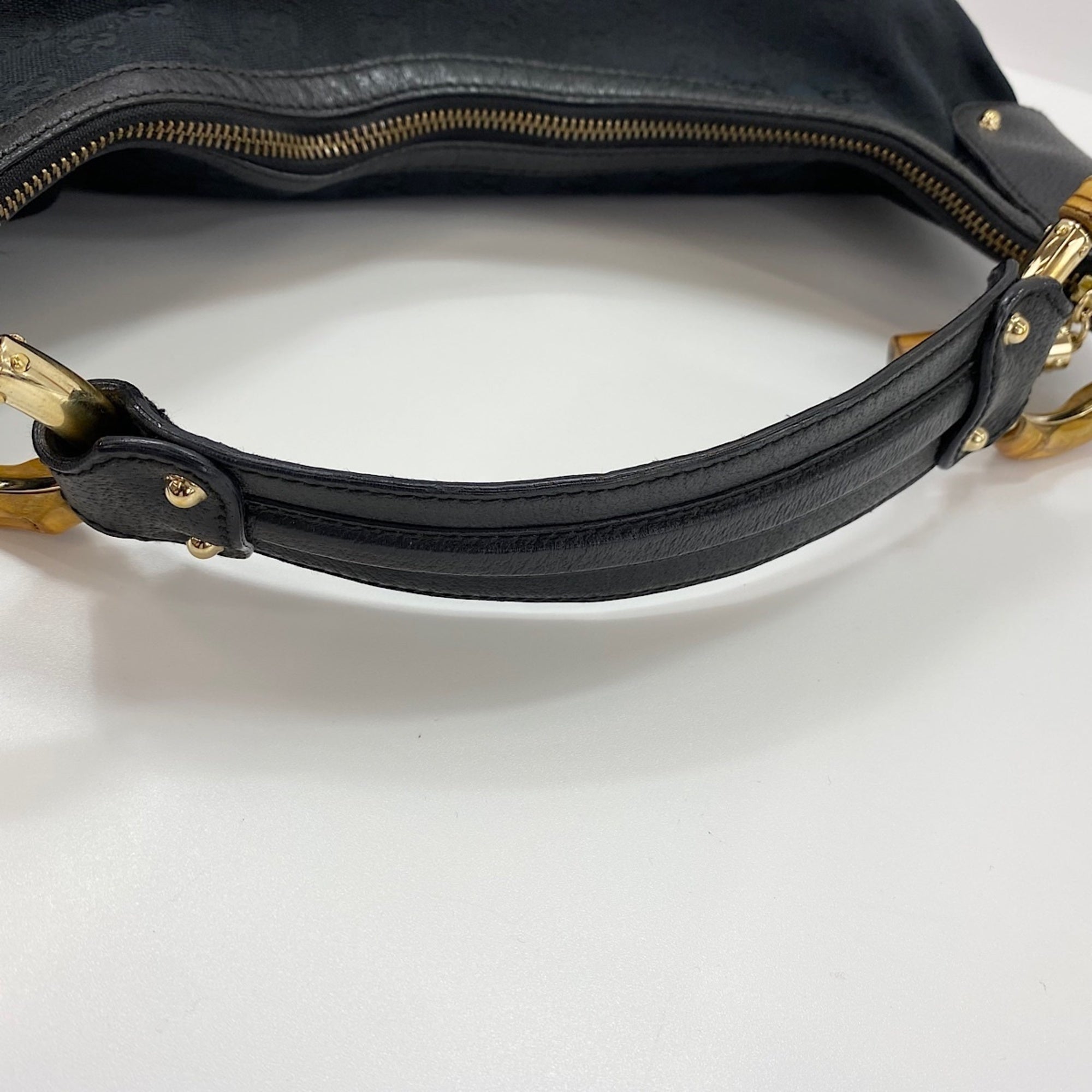 Gucci Black Bamboo Shoulder Bag (Pre-Owned)