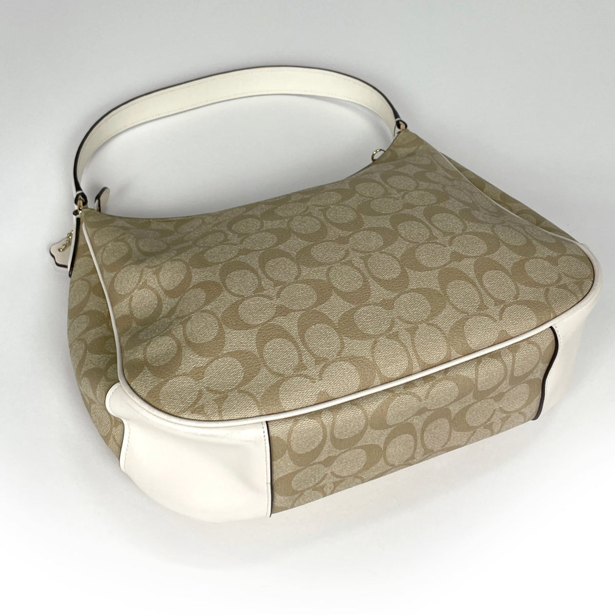 Coach Signature Beige White Coated Canvas Leather Shoulder Bag (Pre-Owned)