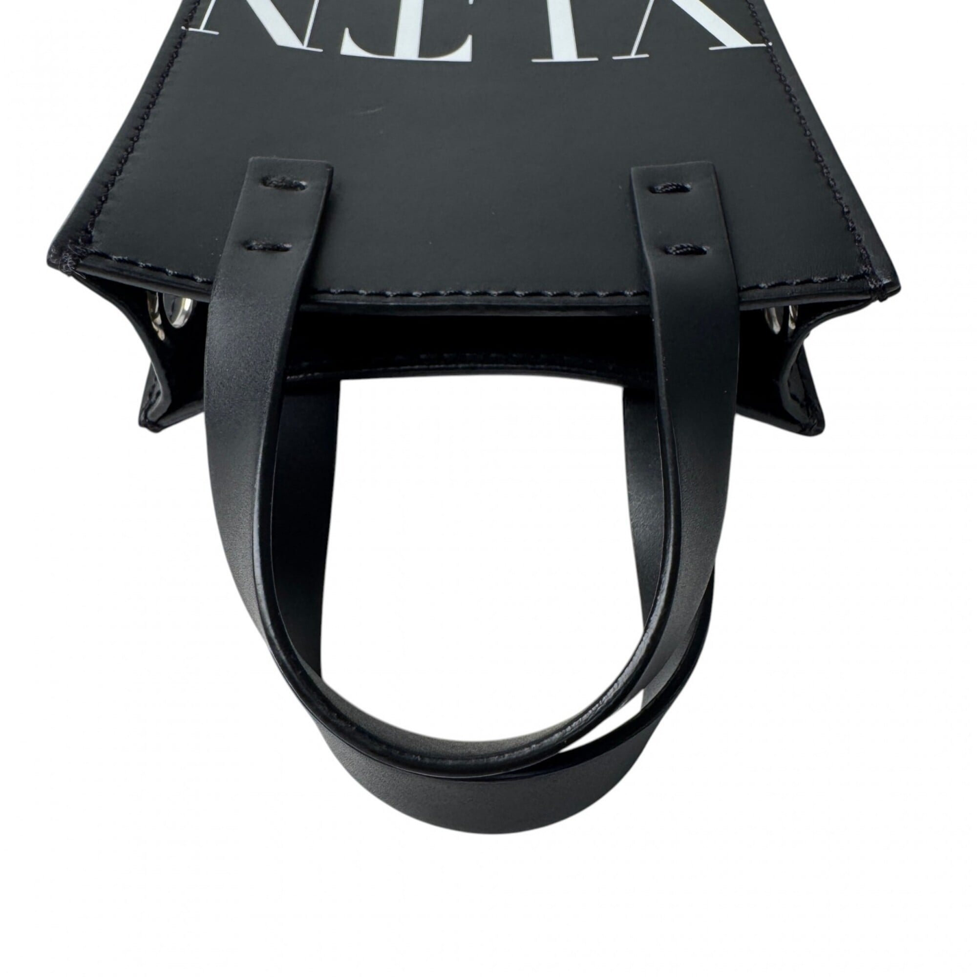 Valentino Black Leather Handbag Shoulder Bag (Pre-Owned)