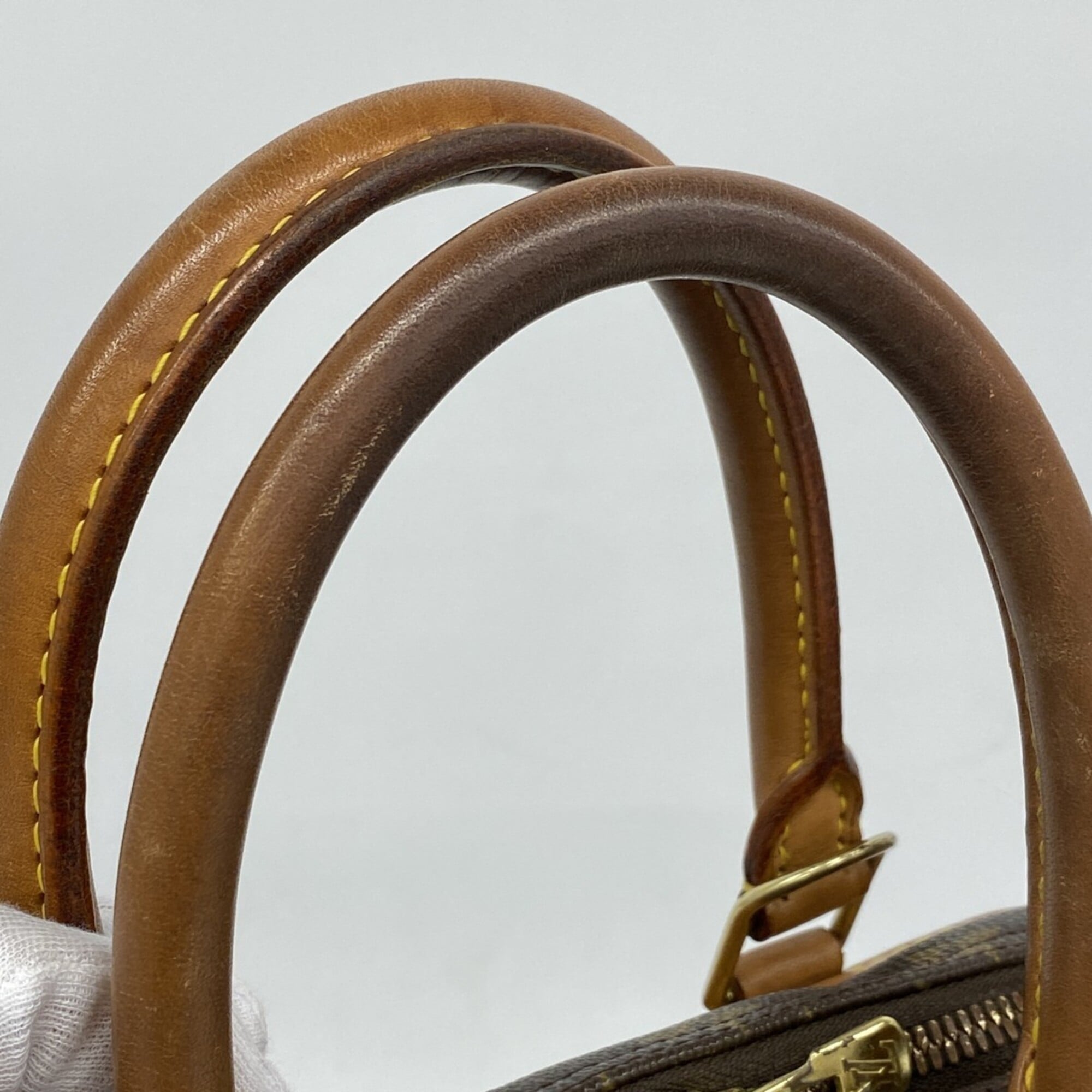 Louis Vuitton Brown Handbag (Pre-Owned)