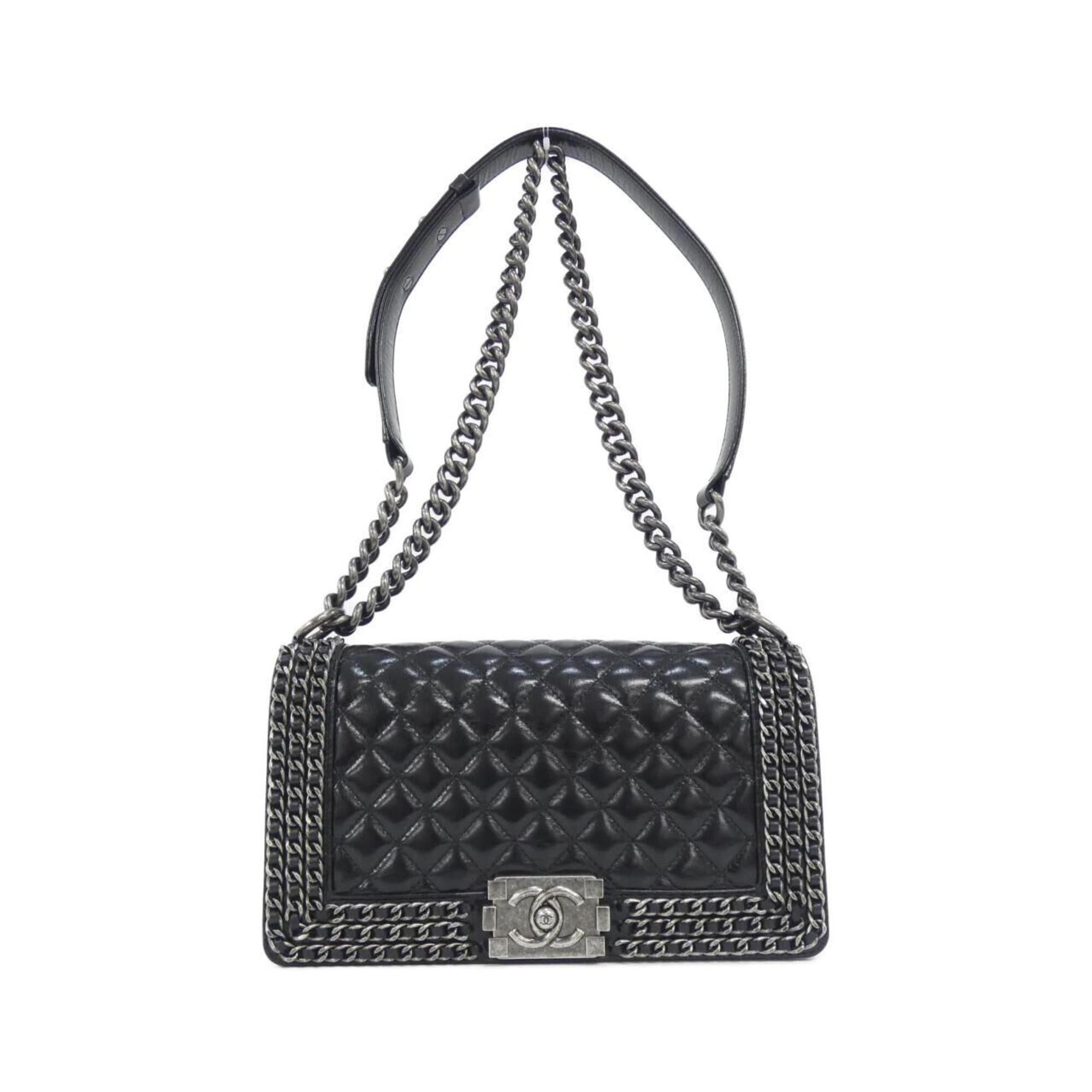Chanel Black Leather Shoulder Bag (Pre-Owned)