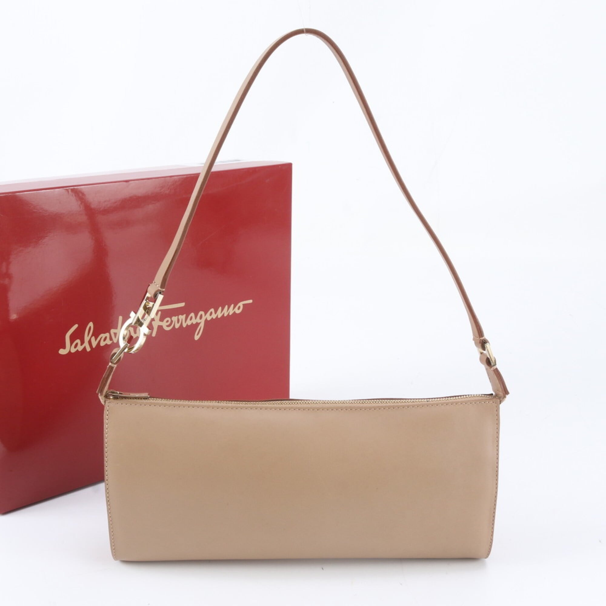 Salvatore Ferragamo Gancini Brown Leather Shoulder Bag (Pre-Owned)