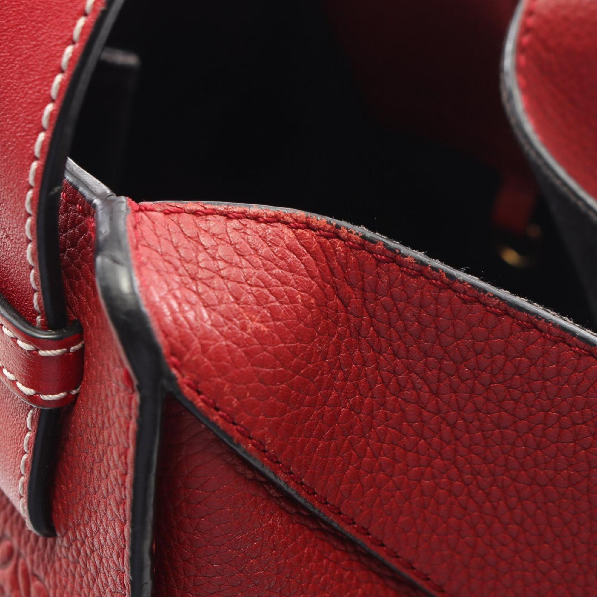 Loewe Red Color Leather Handbag (Pre-Owned)