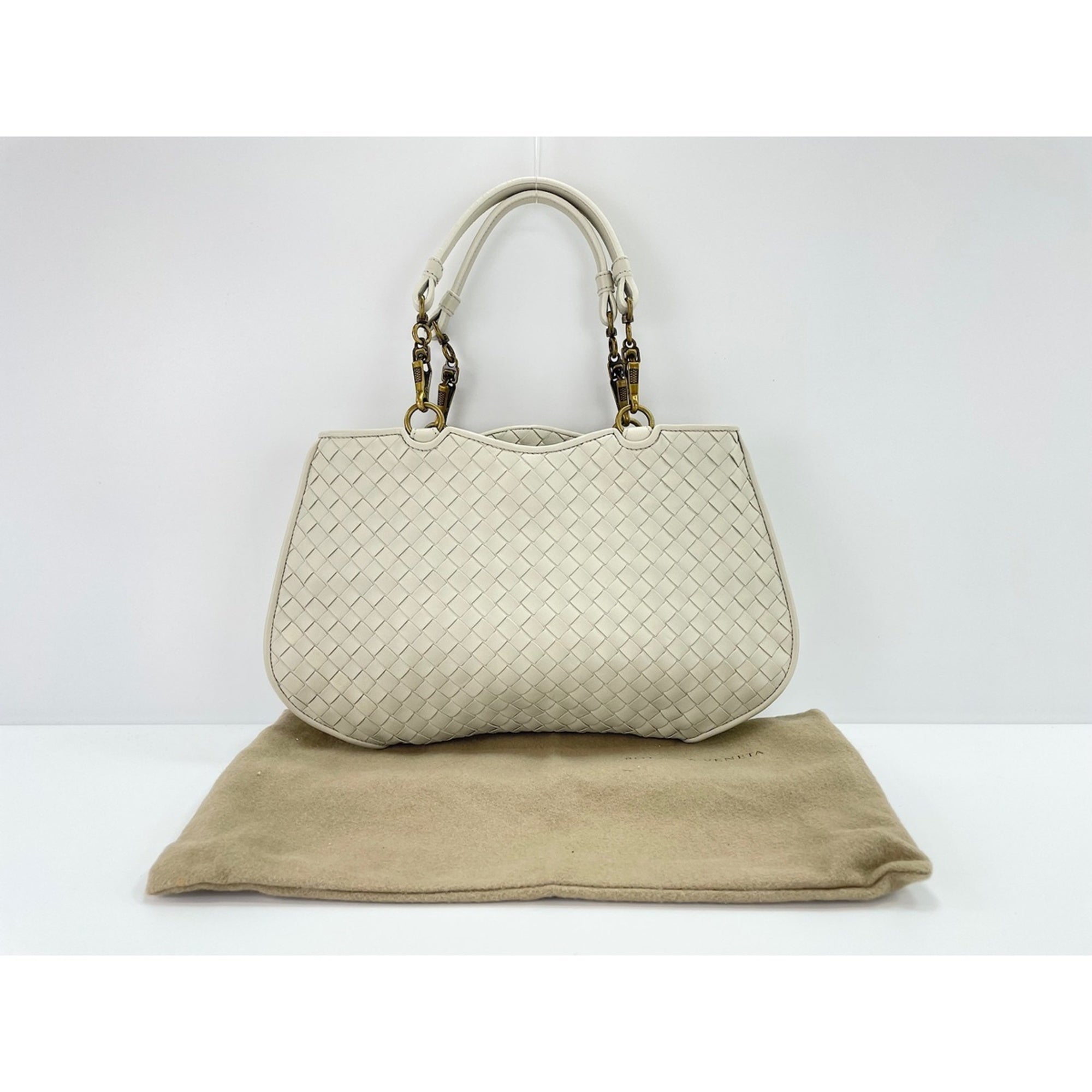 Bottega Veneta White Handbag (Pre-Owned)