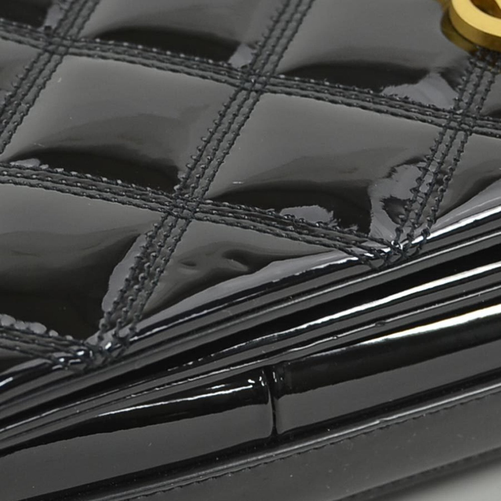 Saint Laurent Black Patent Leather Shoulder Bag (Pre-Owned)