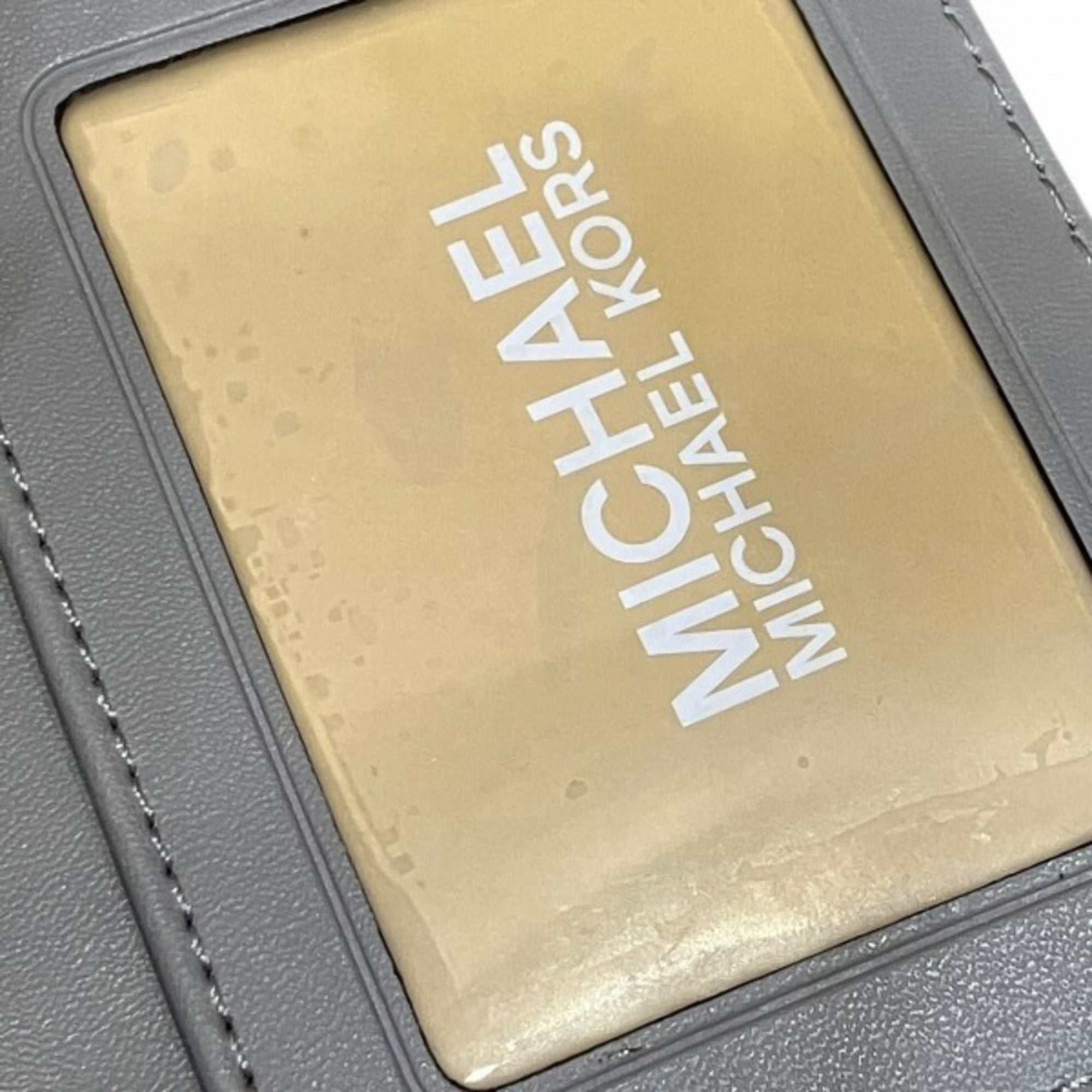 Michael Kors White Leather Wallet (Bi-Fold) (Pre-Owned)