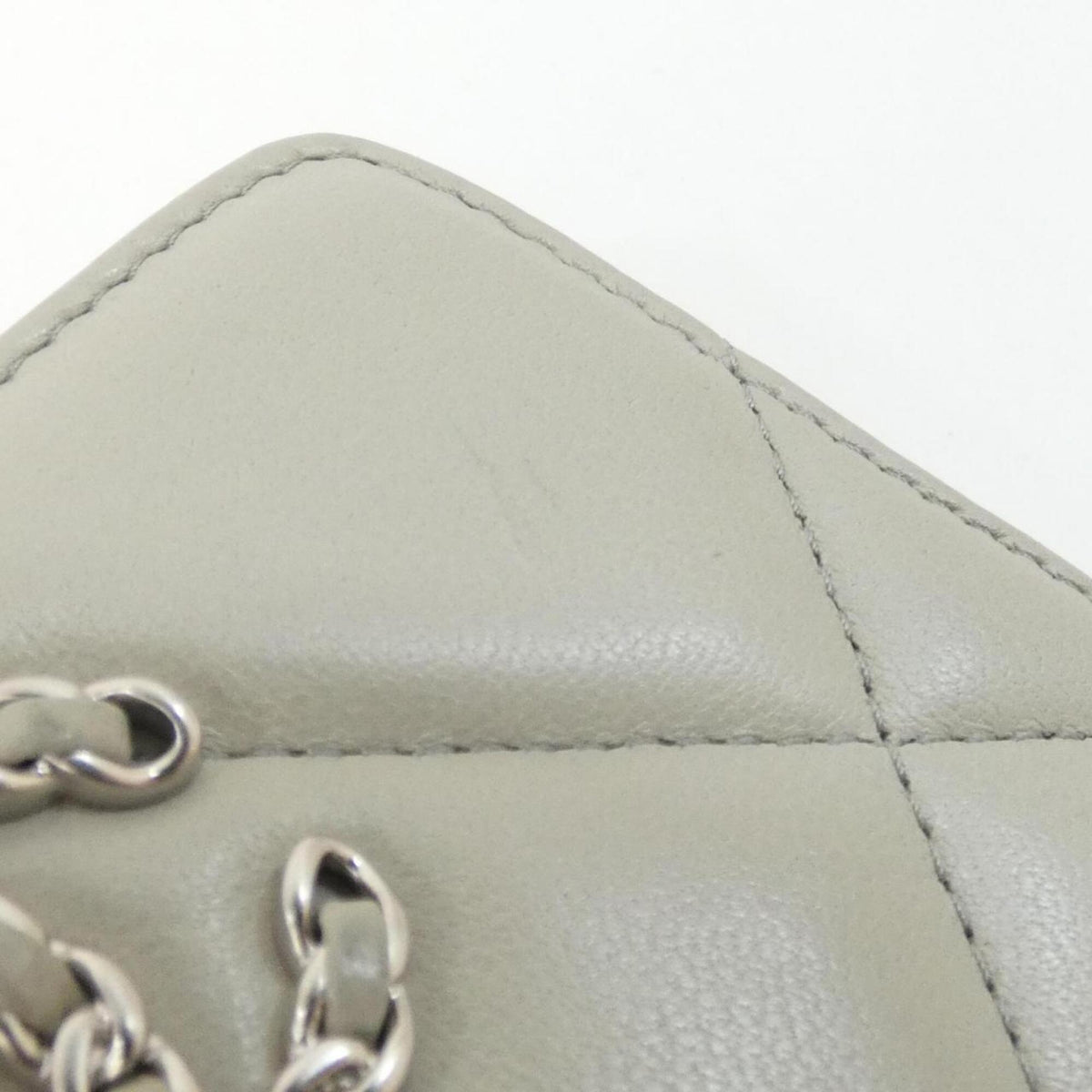 Chanel Gray Leather Coin Purse/Coin Case (Pre-Owned)
