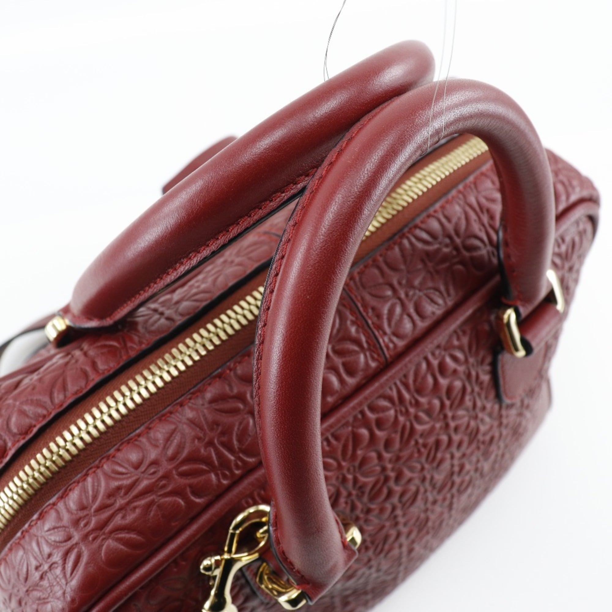 Loewe Red Color Leather Handbag (Pre-Owned)