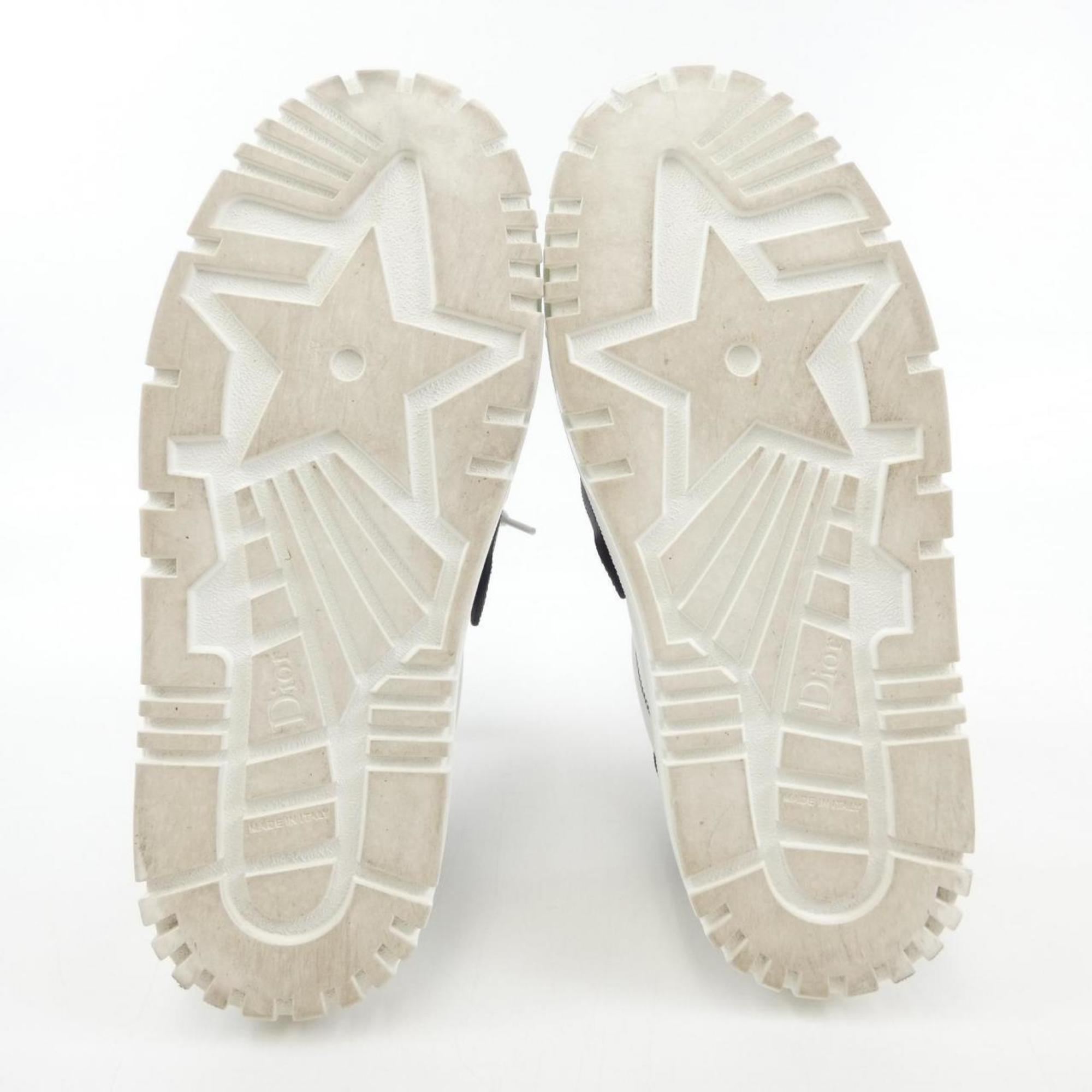 Christian Dior White Sneakers (Pre-Owned)