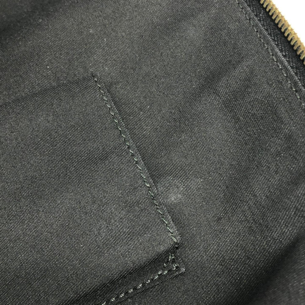 Gucci Black Gg Canvas Handbag (Pre-Owned)