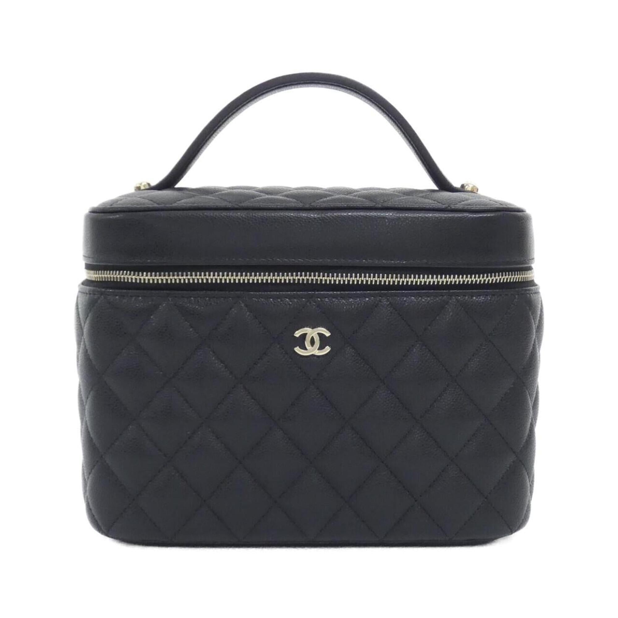 Chanel Black Grained Calfskin Handbag (Pre-Owned)