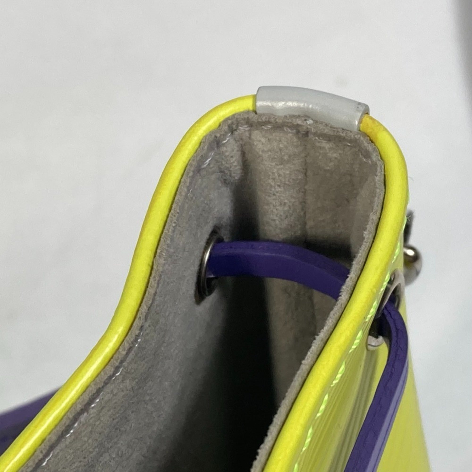 Louis Vuitton Epi Purple White Yellow Epi Leather Pochette Shoulder Bag (Pre-Owned)