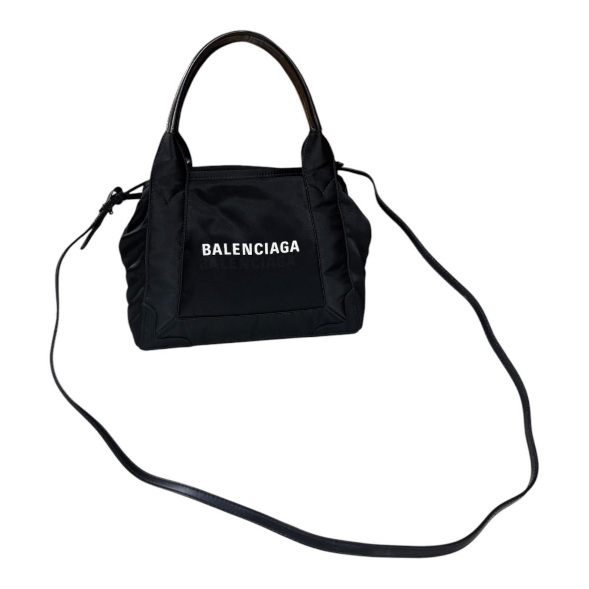 Balenciaga Black Nylon Shoulder Bag (Pre-Owned)