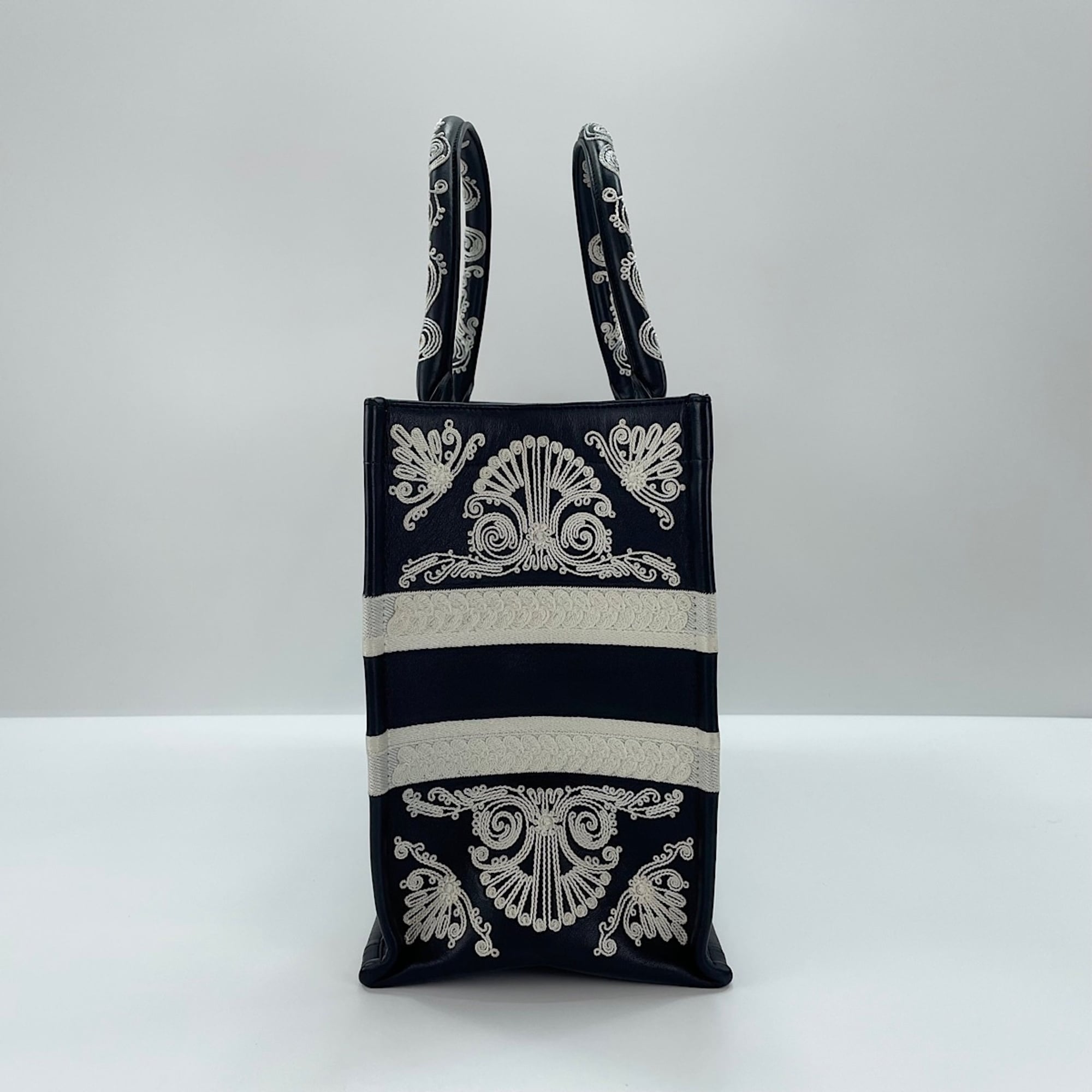 Christian Dior Black Embroidery Leather Tote Bag (Pre-Owned)