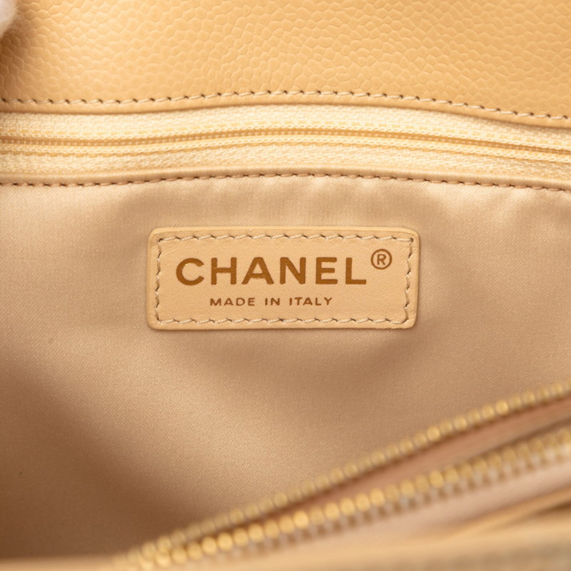 Chanel Beige Grained Calfskin Shoulder Bag (Pre-Owned)