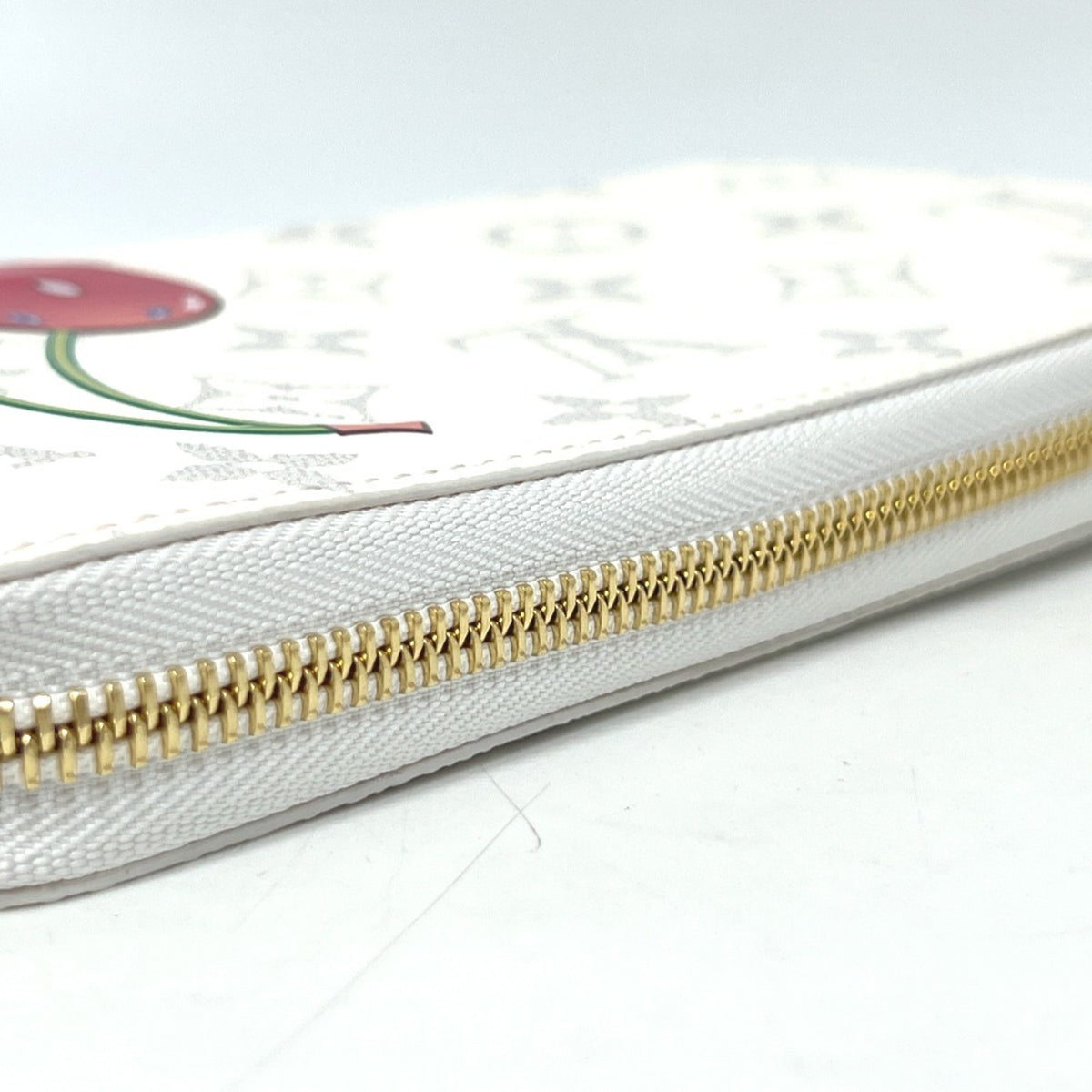 Louis Vuitton Monogram White Monogram Long Wallet (Bi-Fold) (Pre-Owned)