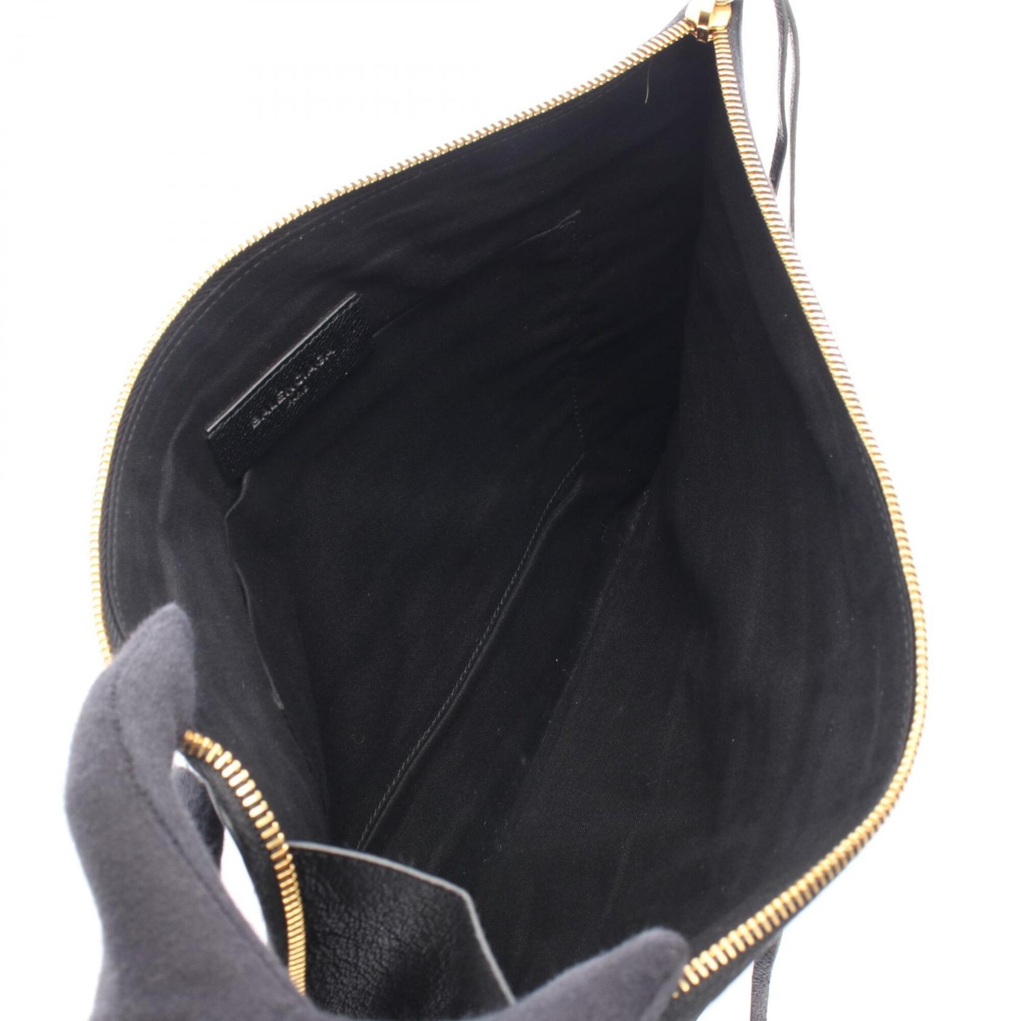 Balenciaga Black Leather Clutch Bag Handbag (Pre-Owned)