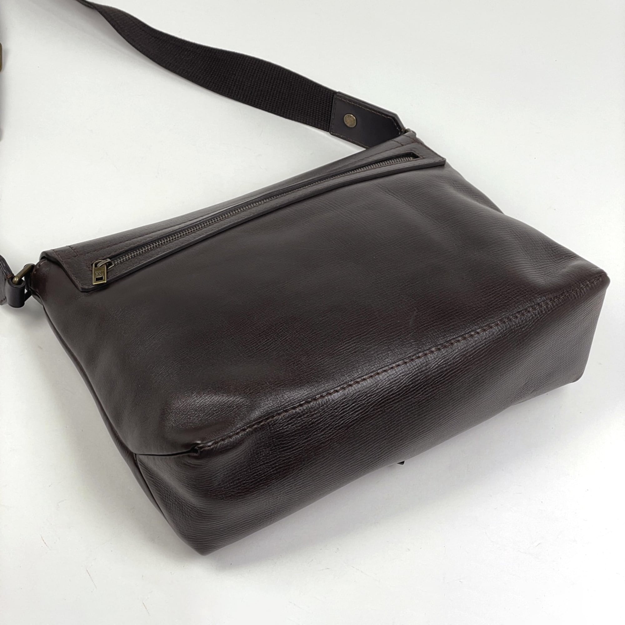 Louis Vuitton Brown Coffee Utah Leather Leather Shoulder Bag (Pre-Owned)