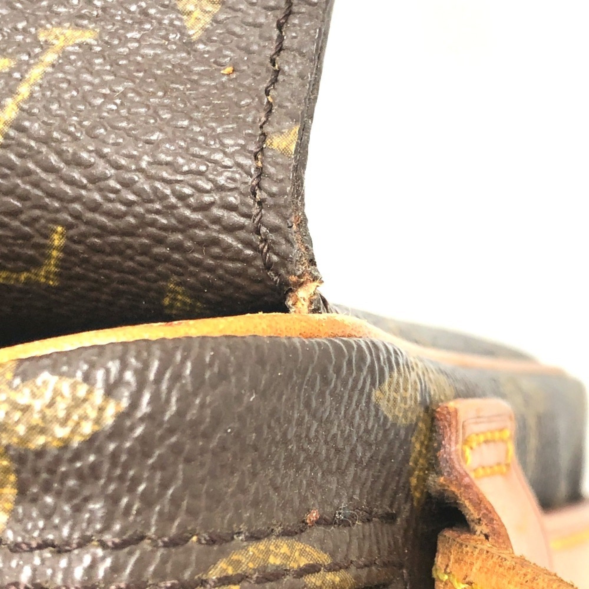Louis Vuitton Brown Monogram Canvas Pochette Shoulder Bag (Pre-Owned)