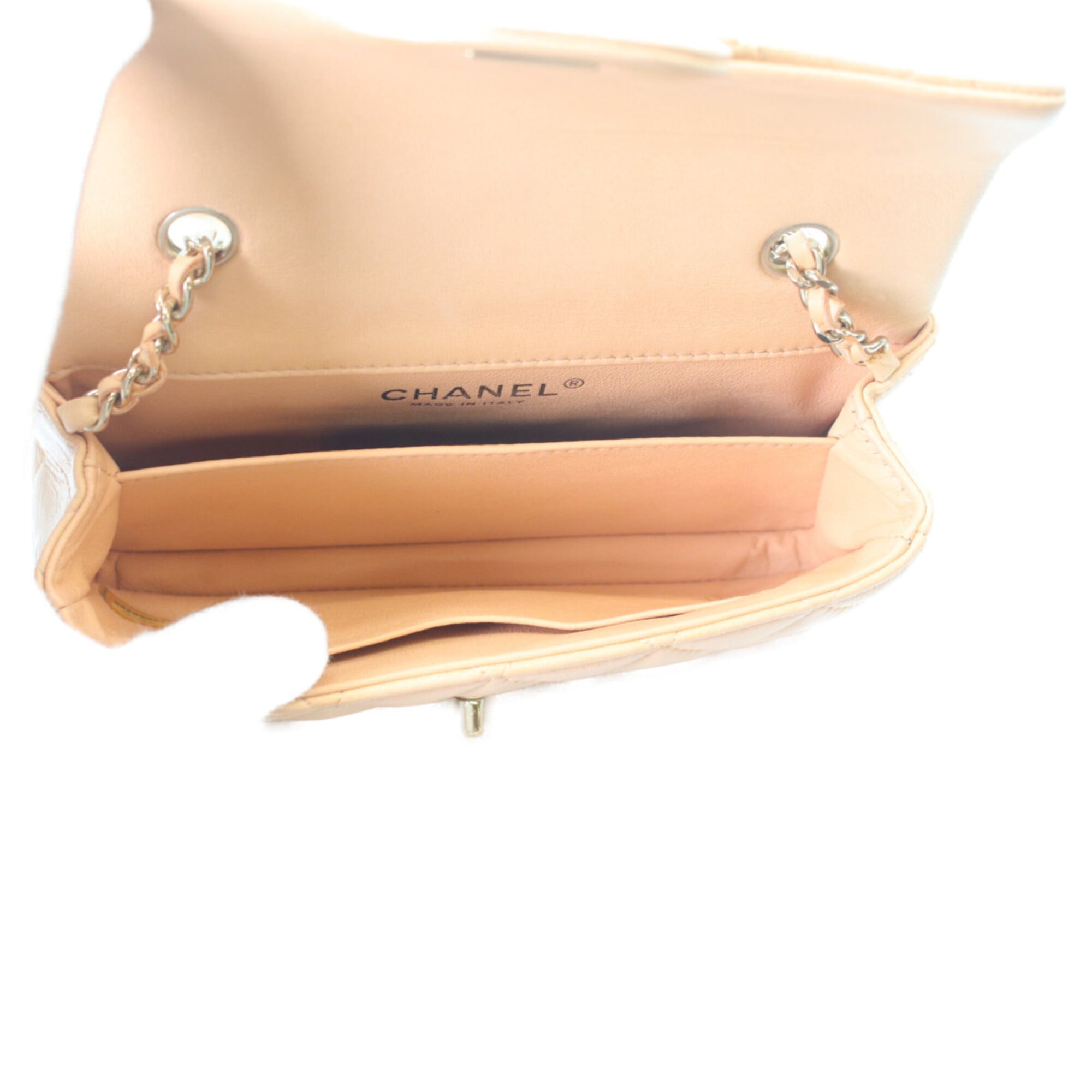 Chanel Beige Leather Shoulder Bag (Pre-Owned)