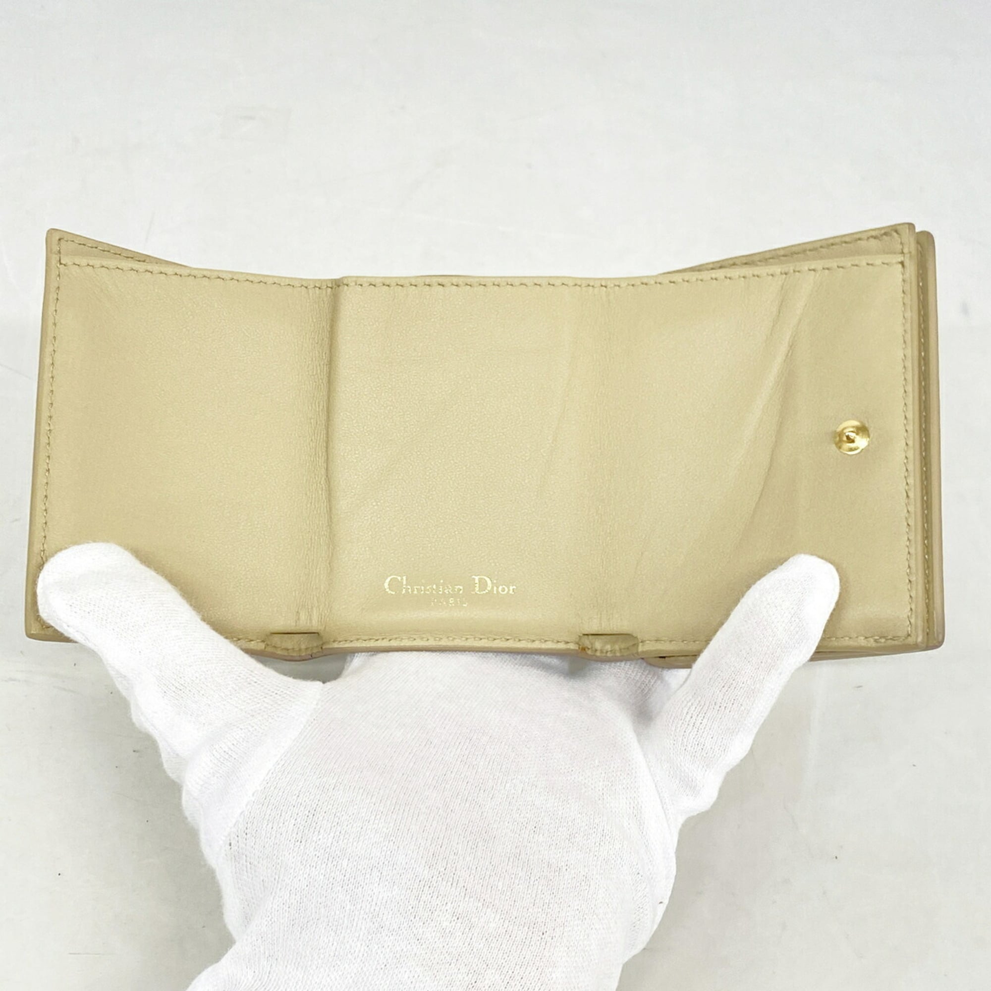 Christian Dior Beige Leather Wallet (Tri-Fold) (Pre-Owned)