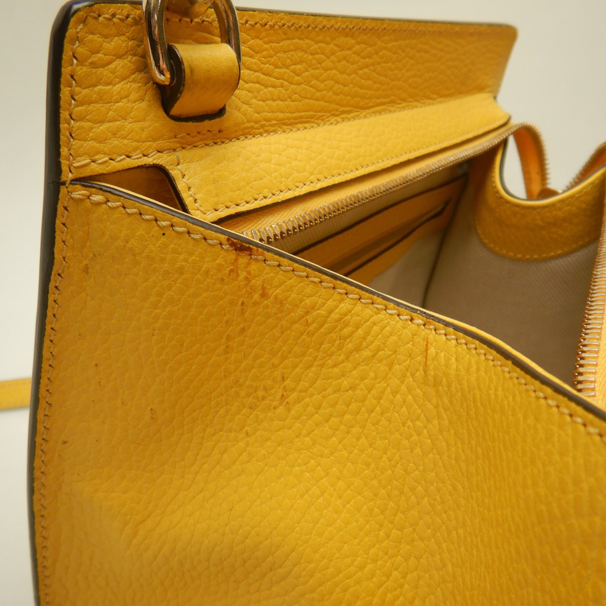 Gucci Yellow Leather Handbag (Pre-Owned)