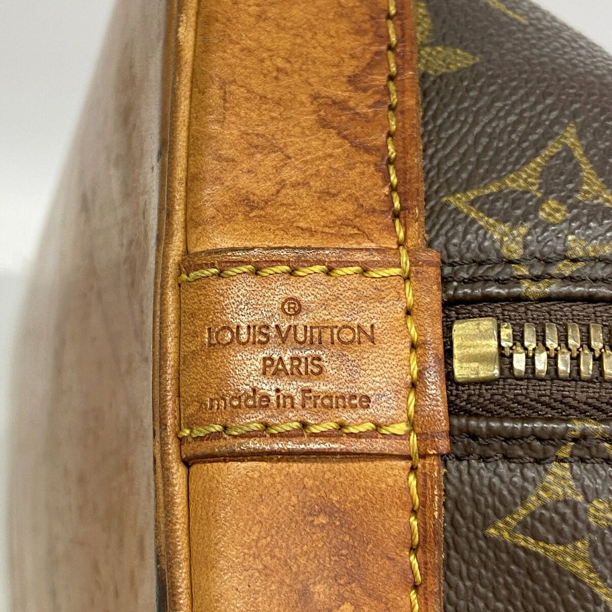 Louis Vuitton Brown Handbag (Pre-Owned)