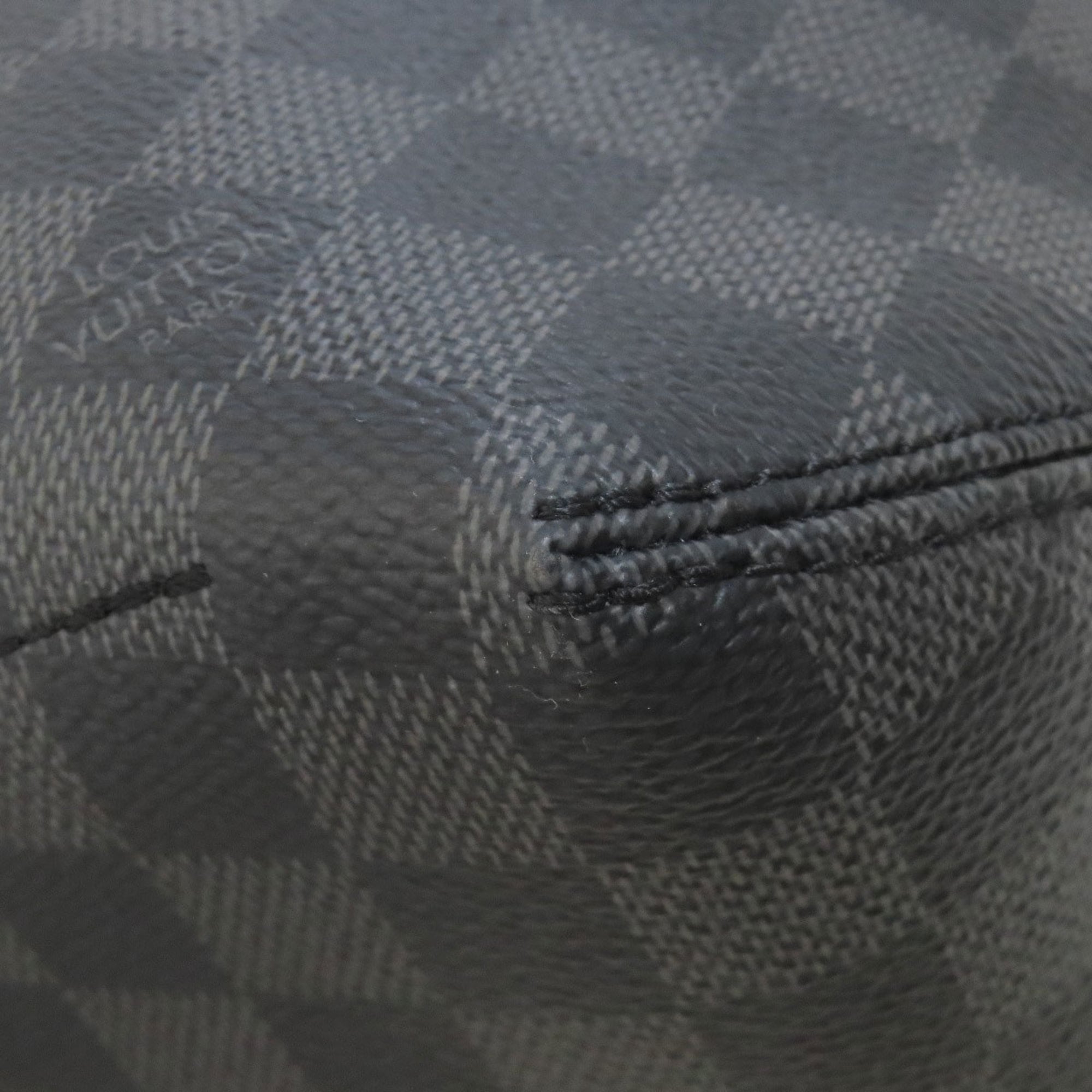 Louis Vuitton Black Damier Canvas Shoulder Bag (Pre-Owned)