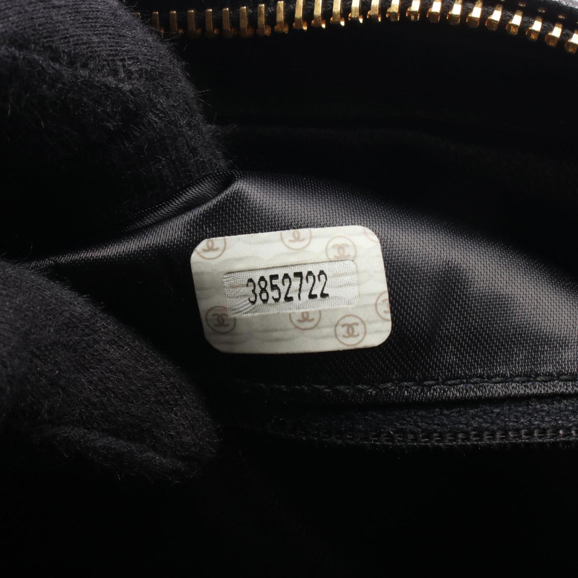 Chanel Black Leather Handbag Shoulder Bag (Pre-Owned)