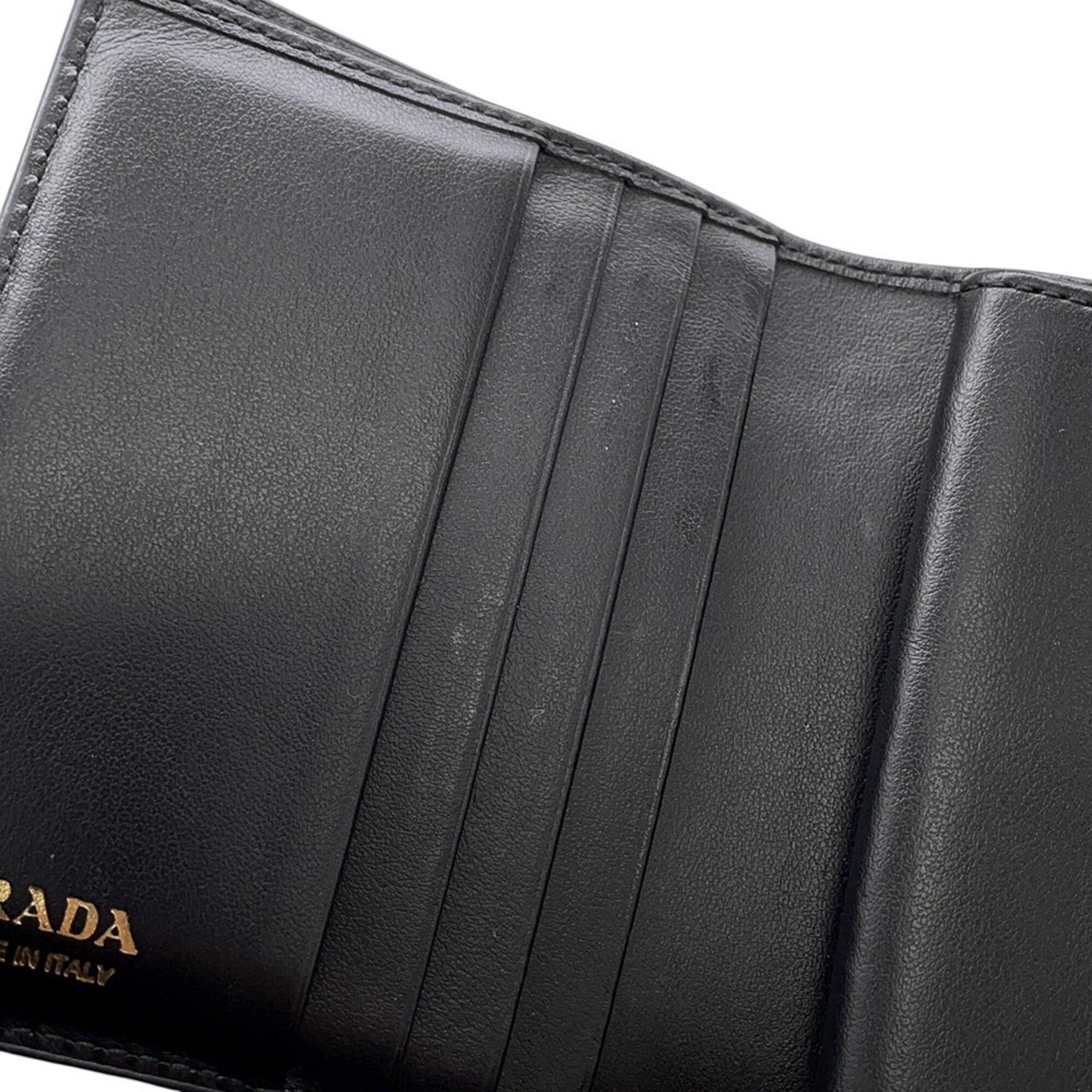 Prada Black Saffiano Wallet (Bi-Fold) (Pre-Owned)
