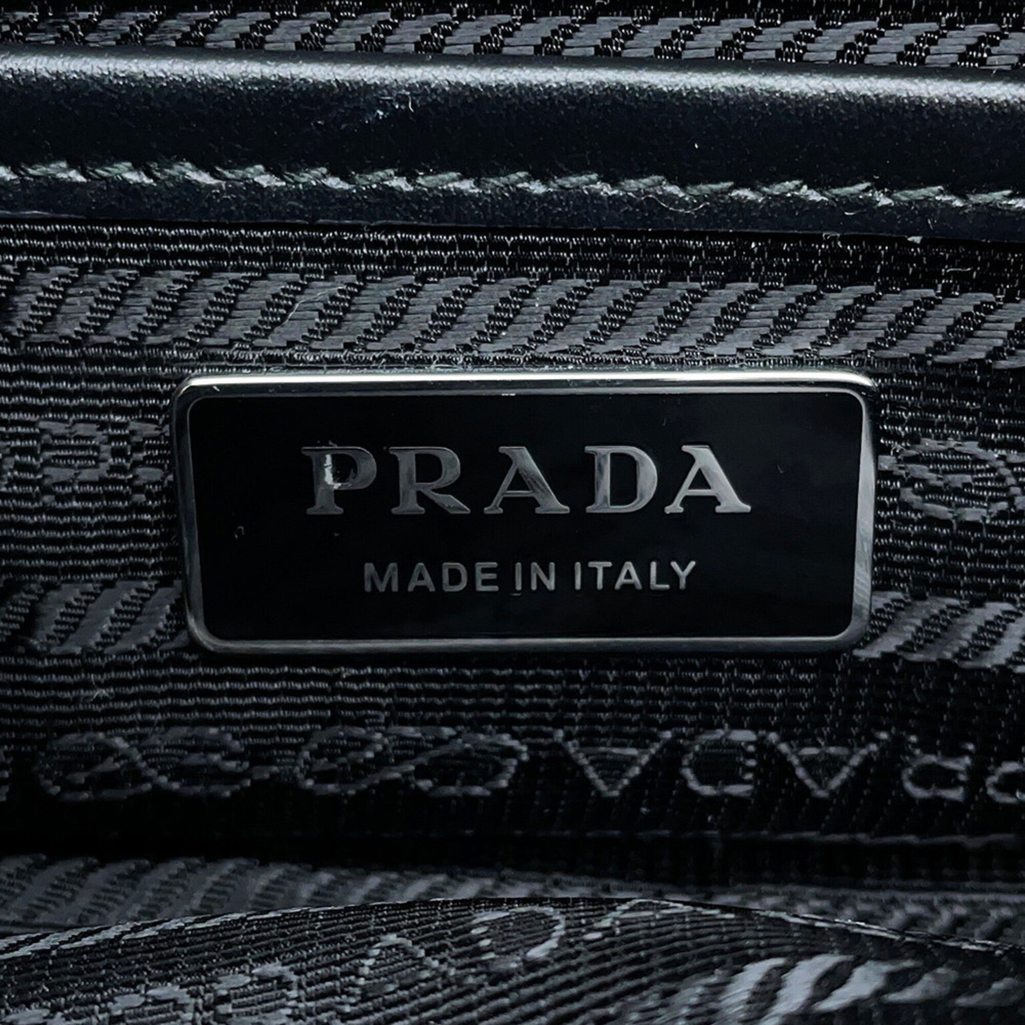 Prada Black Nylon Handbag Shoulder Bag (Pre-Owned)