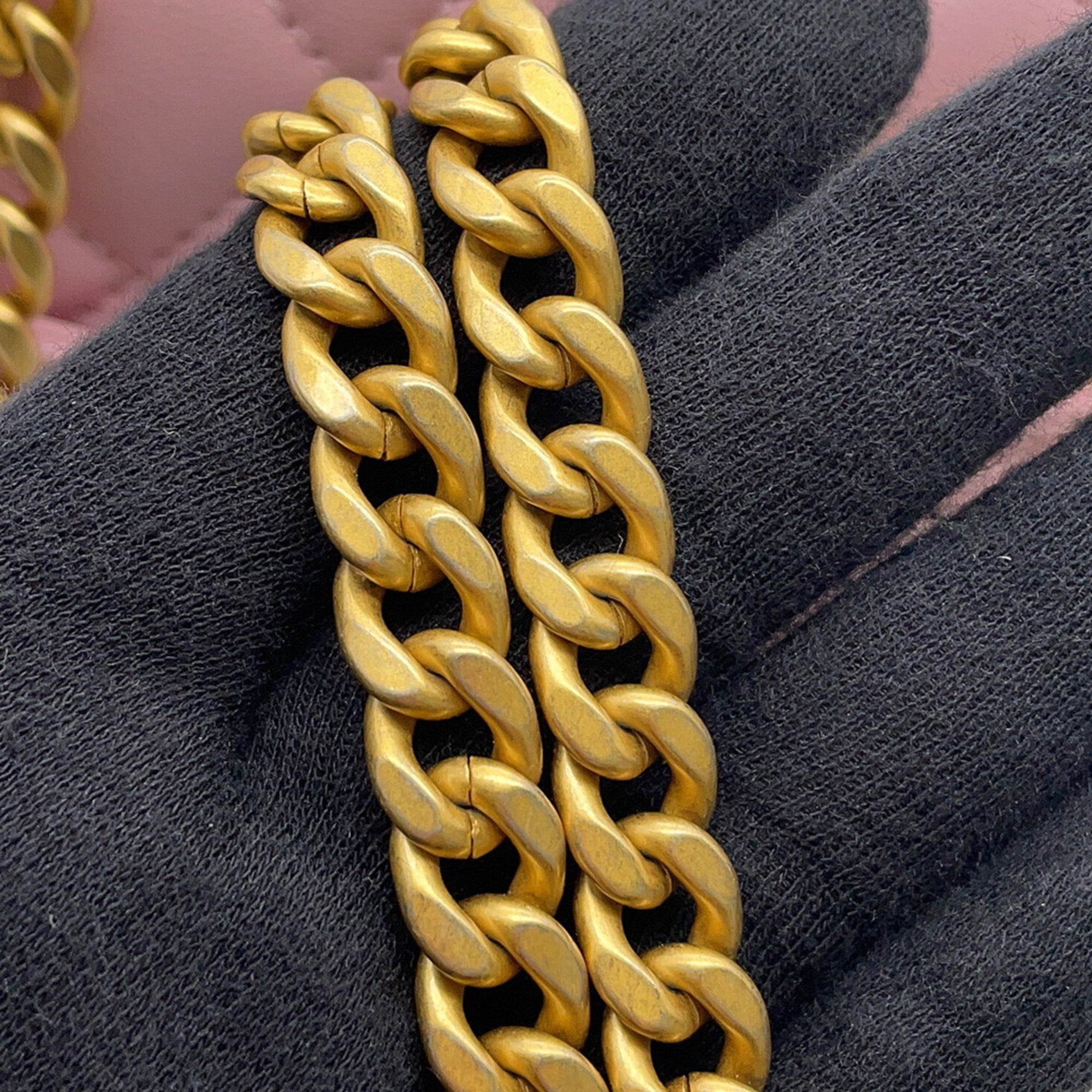 Chanel Matelasse Pink Leather Shoulder Bag (Pre-Owned)