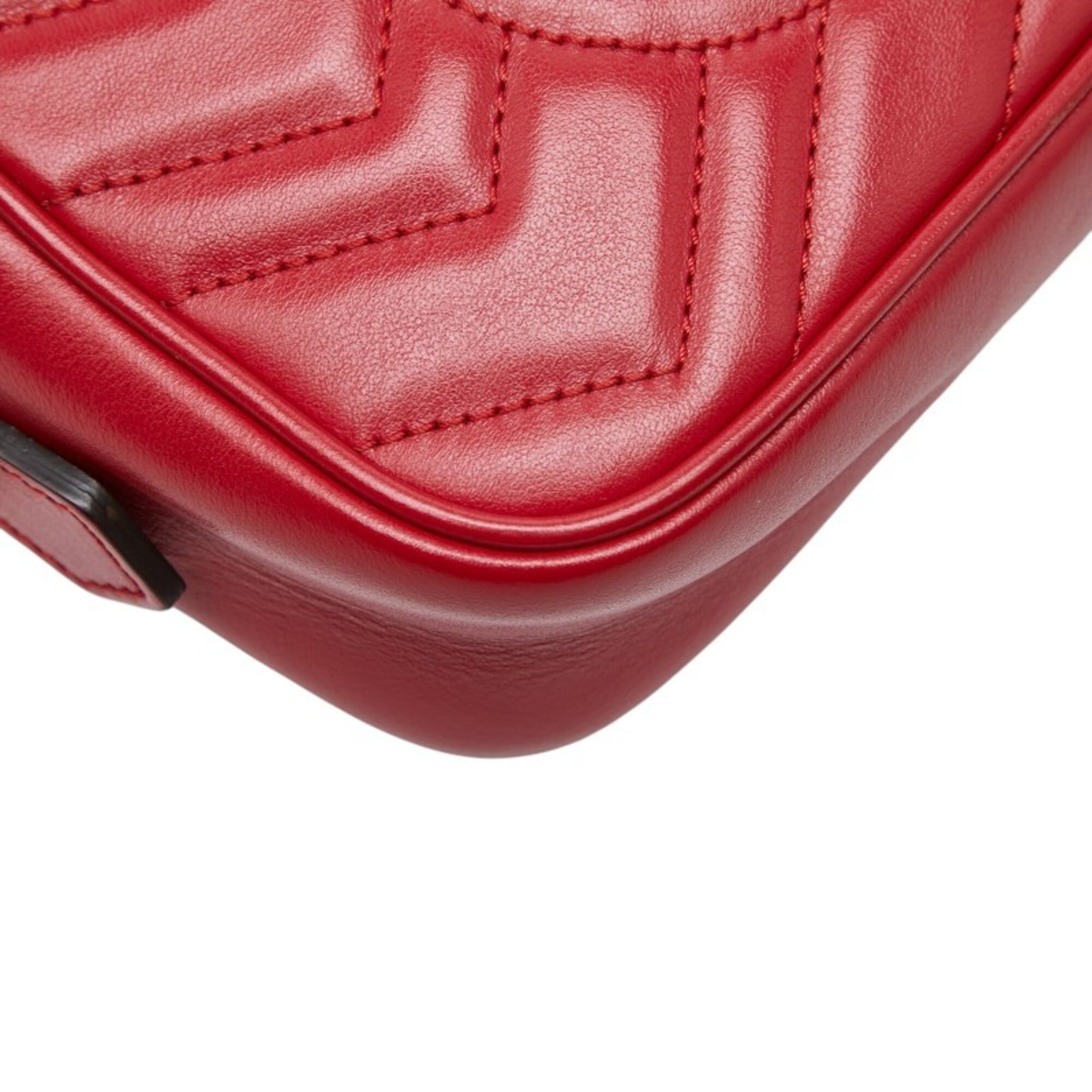 Gucci Red Color Leather Shoulder Bag (Pre-Owned)