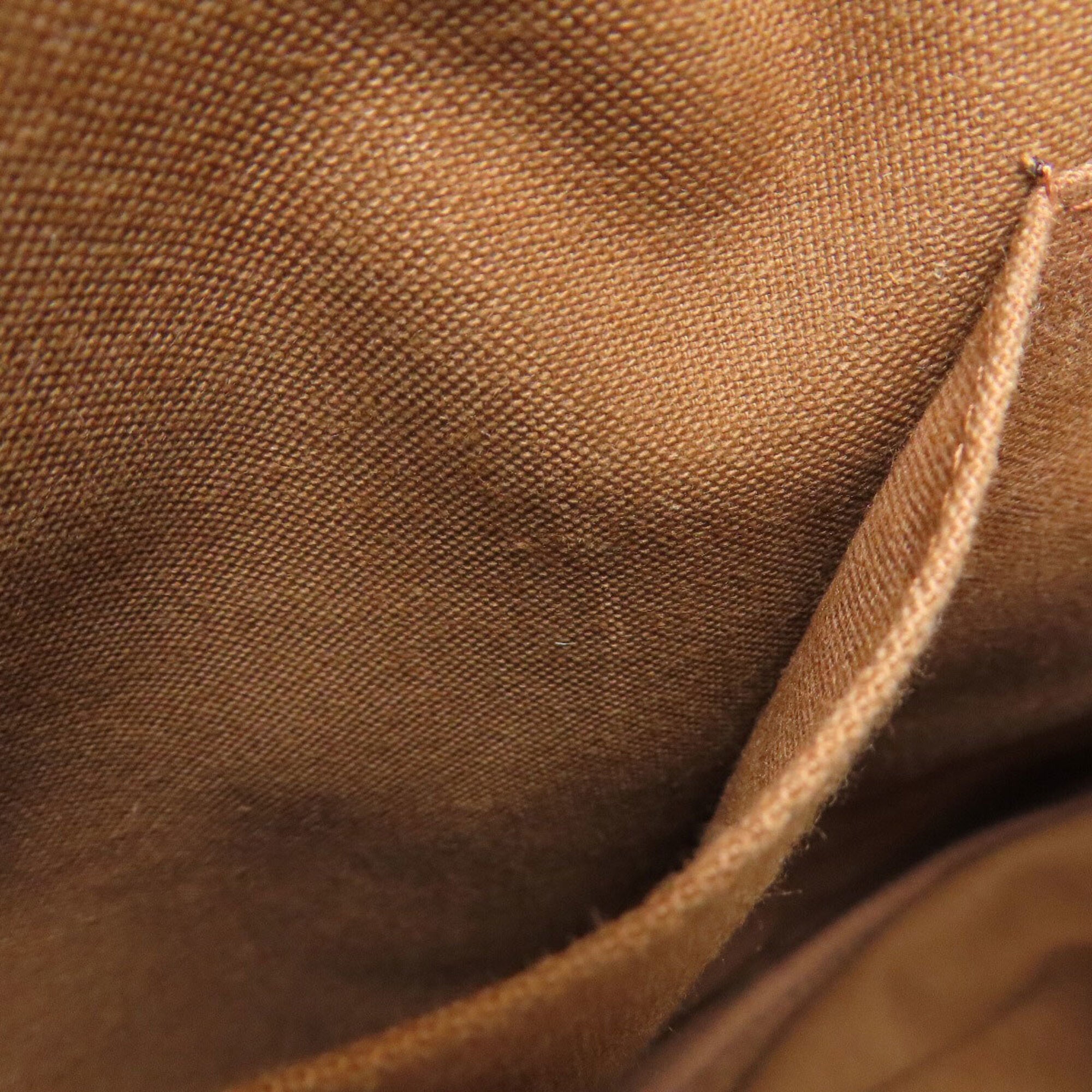 Louis Vuitton Monogram Canvas Shoulder Bag (Pre-Owned)