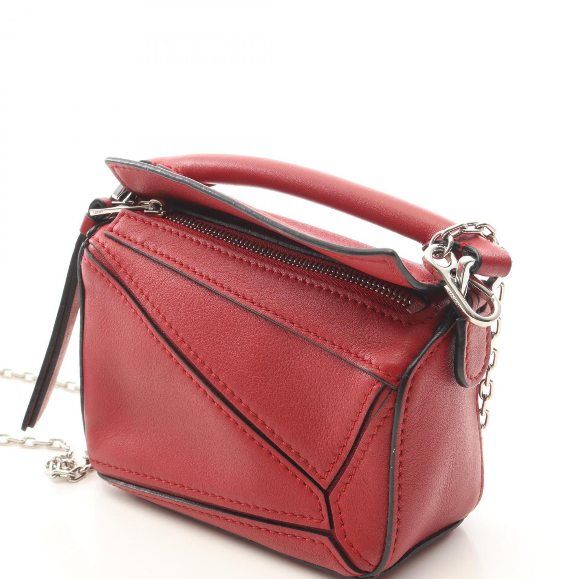 Loewe Red Color Leather Handbag (Pre-Owned)