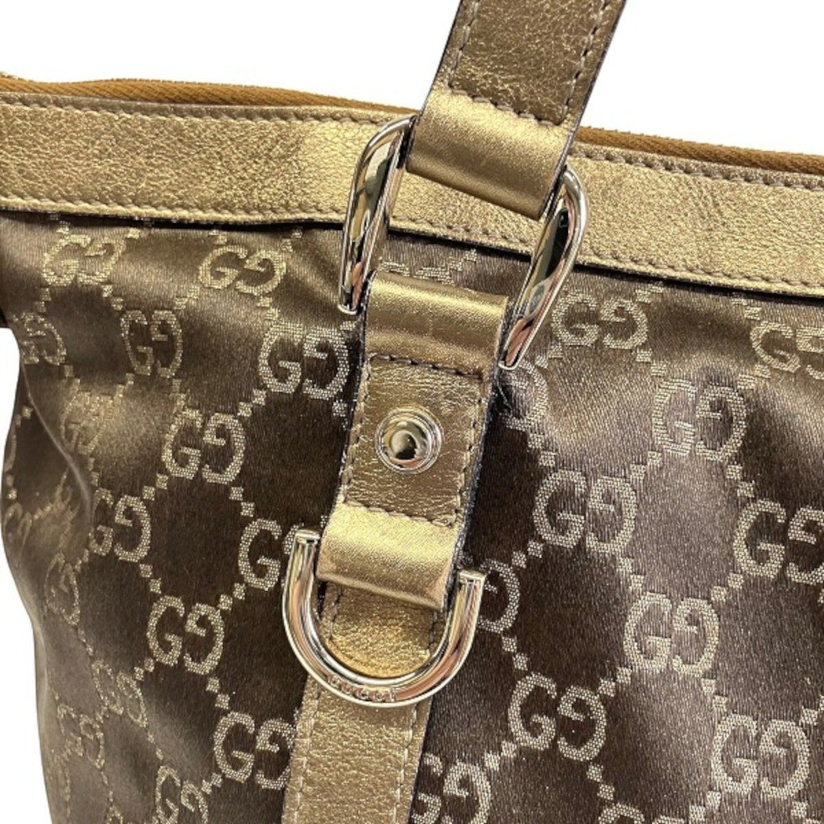 Gucci Gold Gg Canvas Handbag (Pre-Owned)