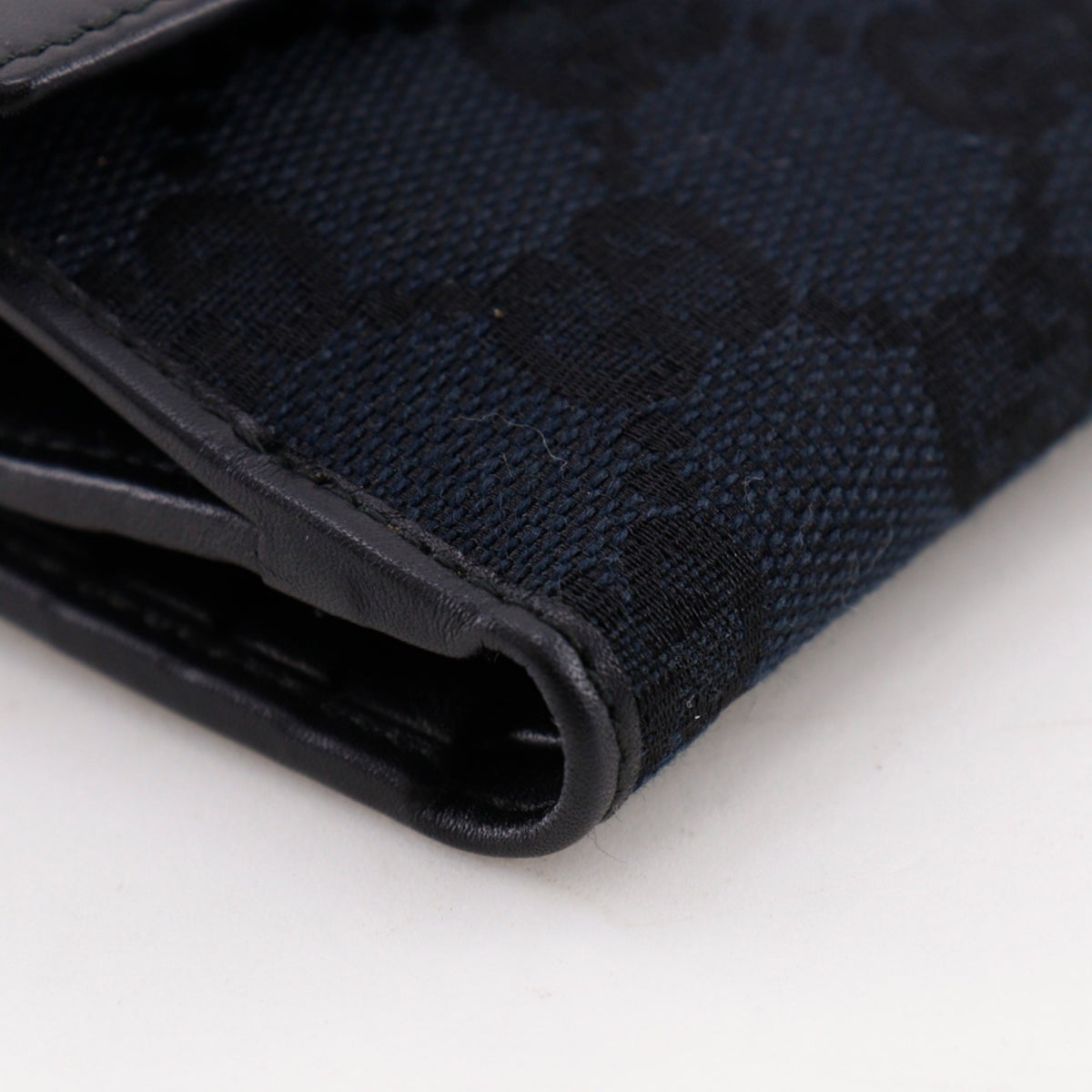 Gucci Black Gg Canvas Wallet (Bi-Fold) (Pre-Owned)