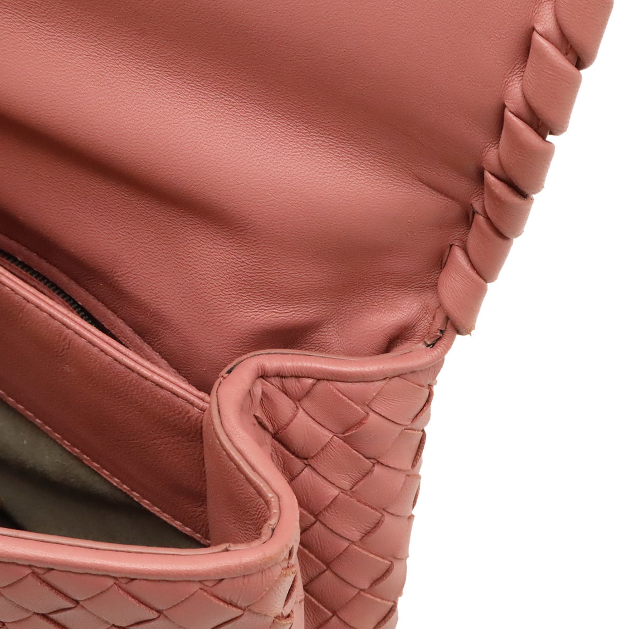 Bottega Veneta Intrecciato Pink Leather Shoulder Bag (Pre-Owned)