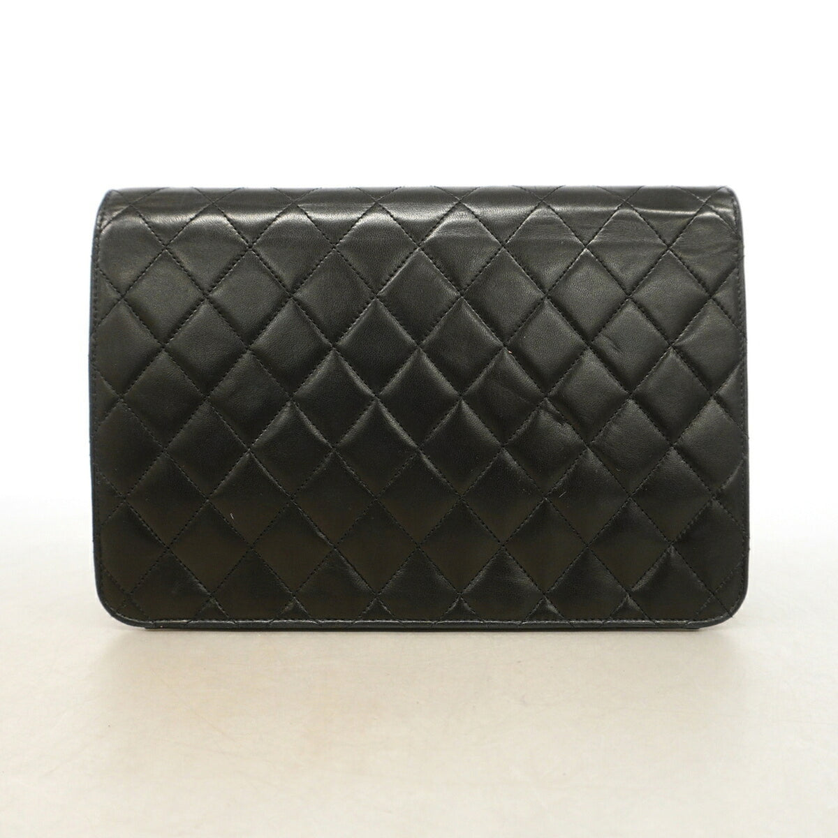 Chanel Black Leather Shoulder Bag (Pre-Owned)