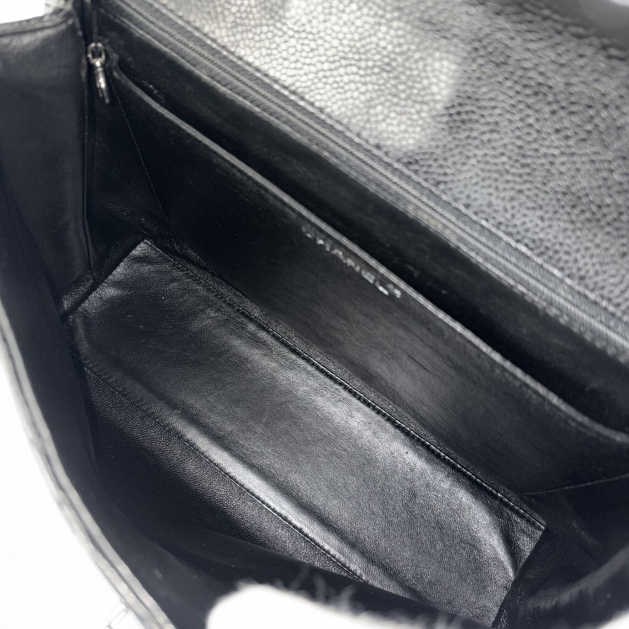 Chanel Matelasse Black Grained Calfskin Handbag (Pre-Owned)