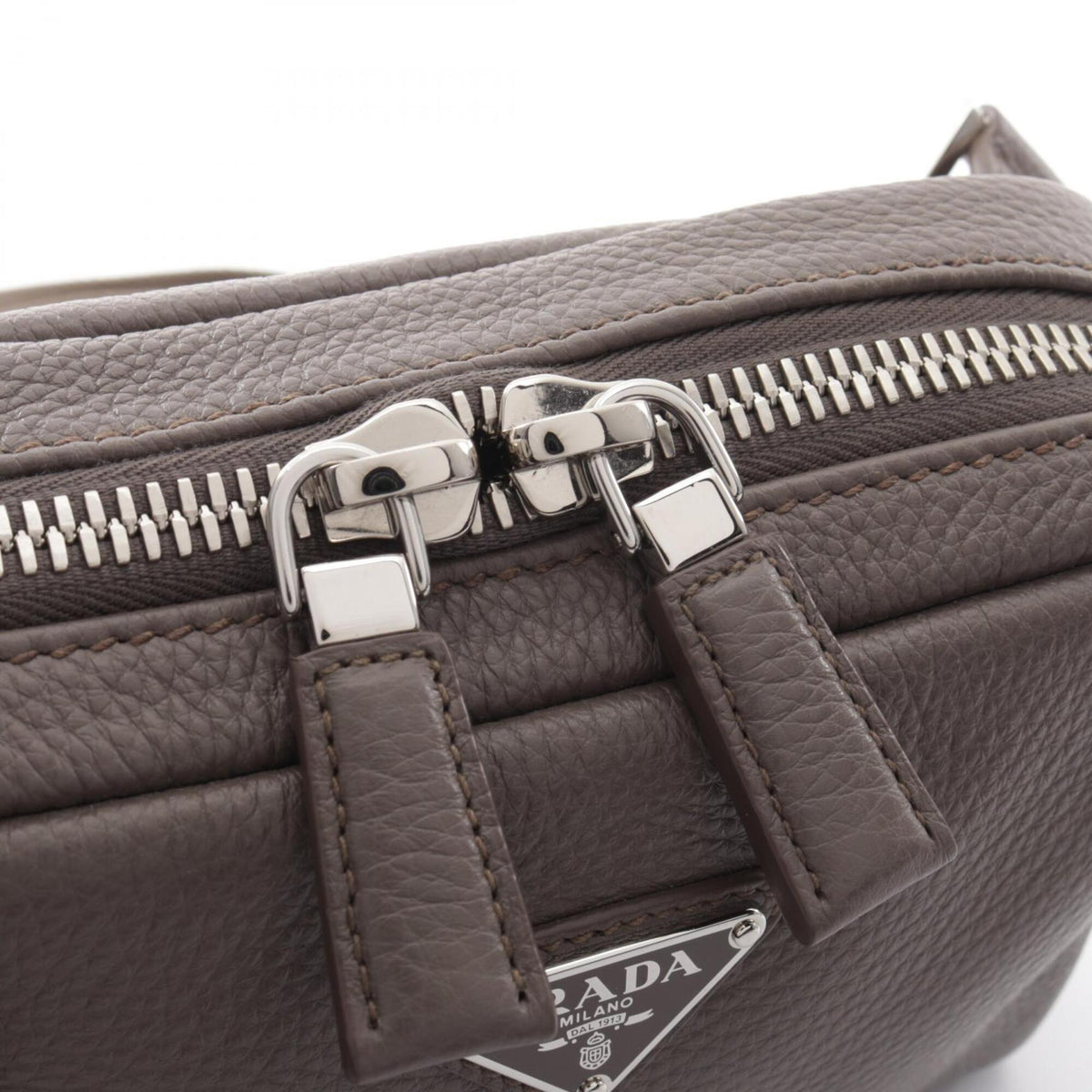 Prada Beige Leather Fanny Pack (Pre-Owned)
