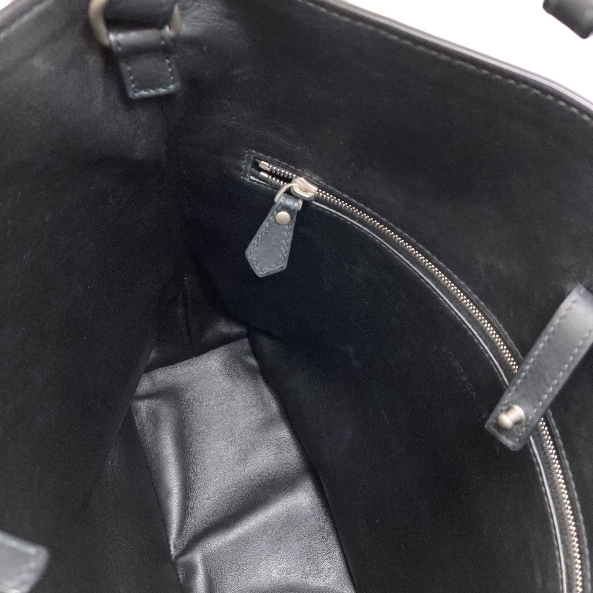 Bottega Veneta Black Leather Shoulder Bag (Pre-Owned)