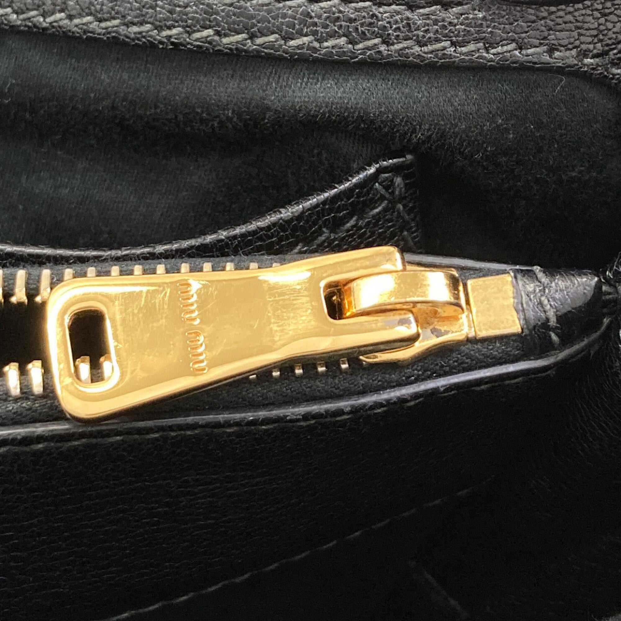 Miu Miu Black Leather Handbag (Pre-Owned)