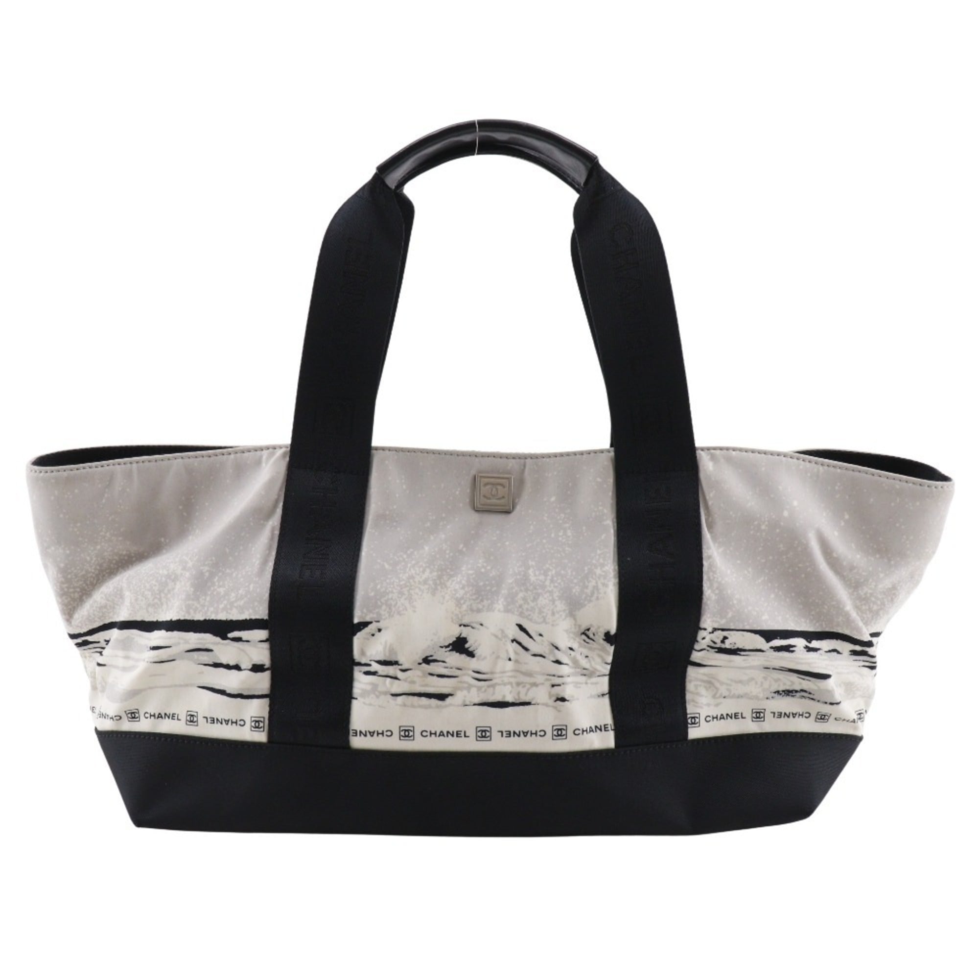 Chanel Black Nylon Handbag (Pre-Owned)